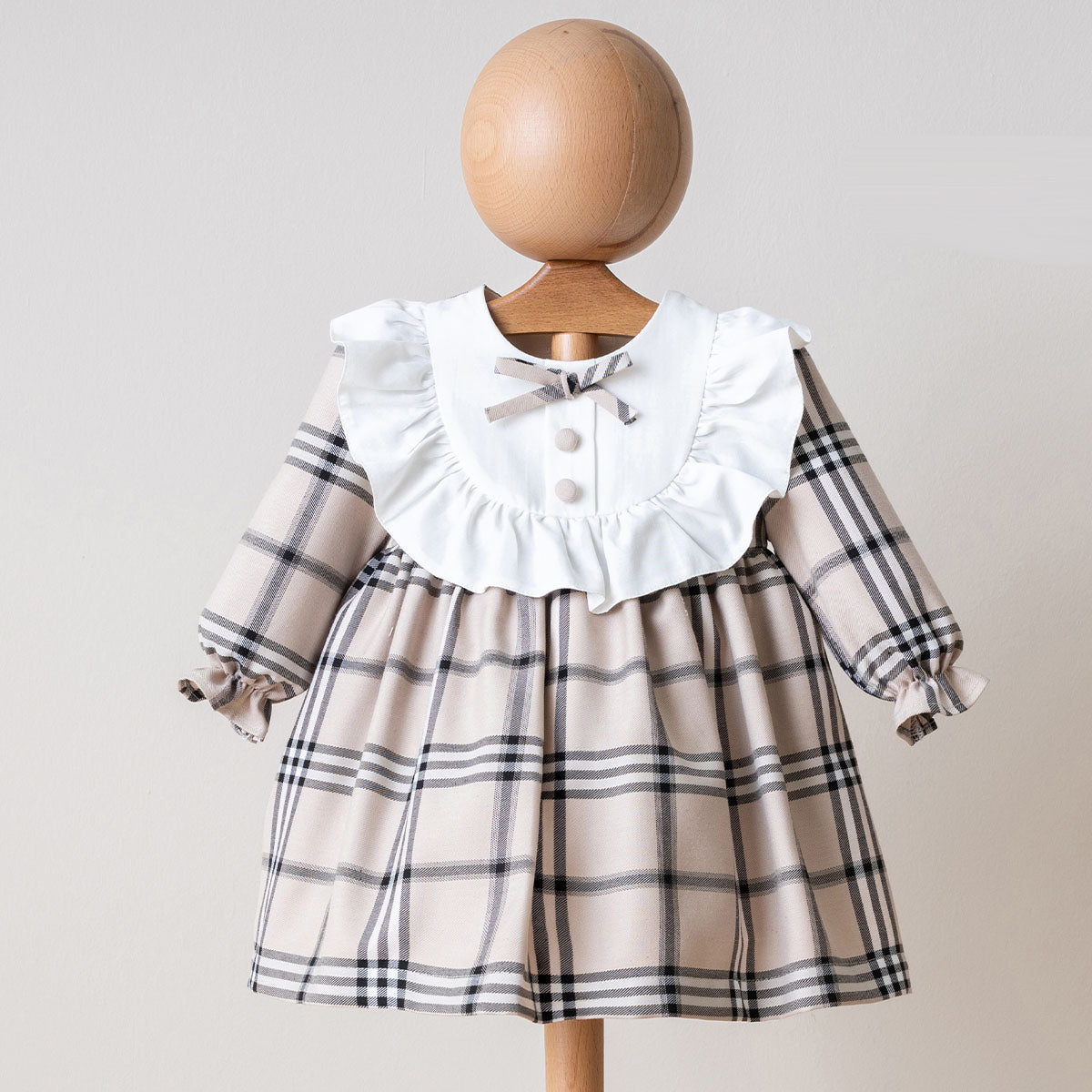 Amelie Beige Plaid Baby Girl Christmas Dress 6-24 Months 9-12 ay Amelie Beige Plaid Baby Girl Christmas Dress 6-24 Months 9-12 ay