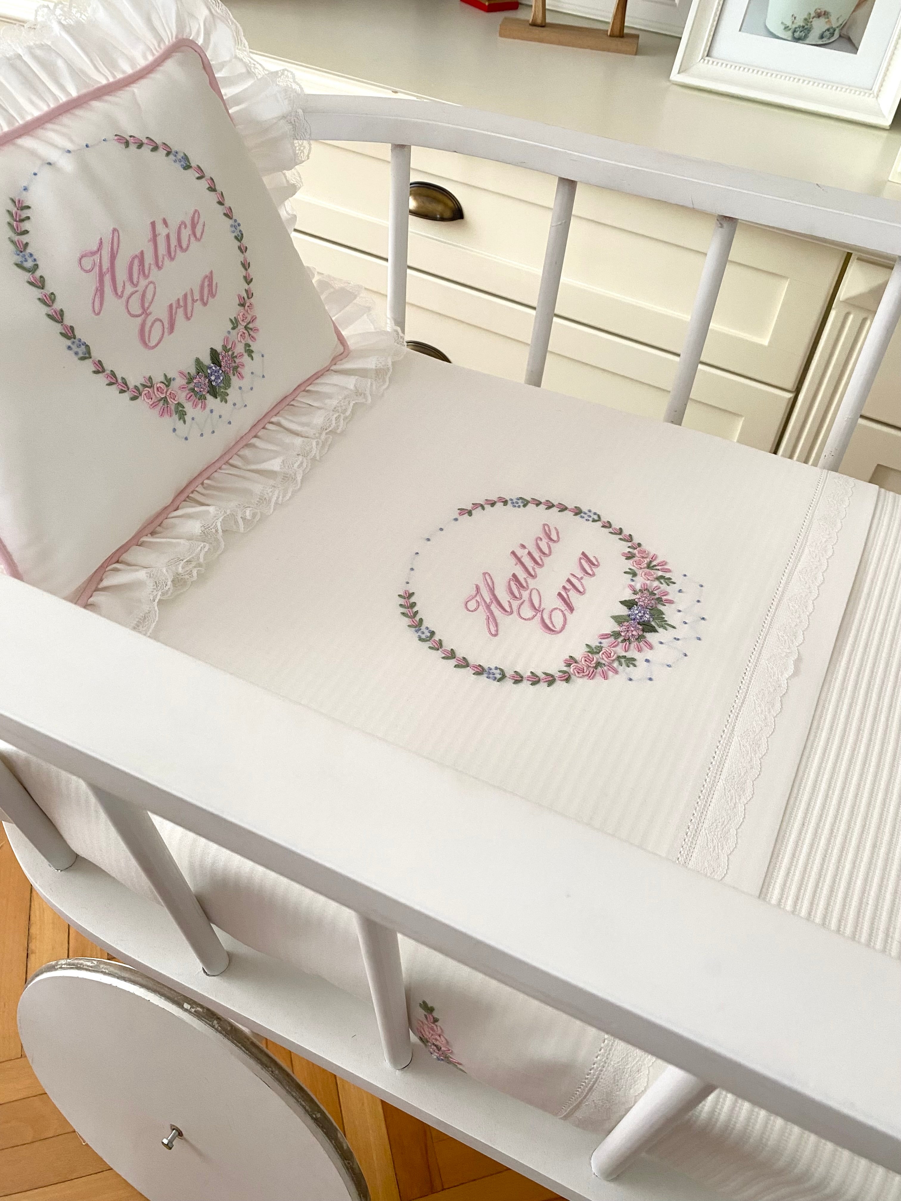 Ortanca Model Pike Takımı Pembe