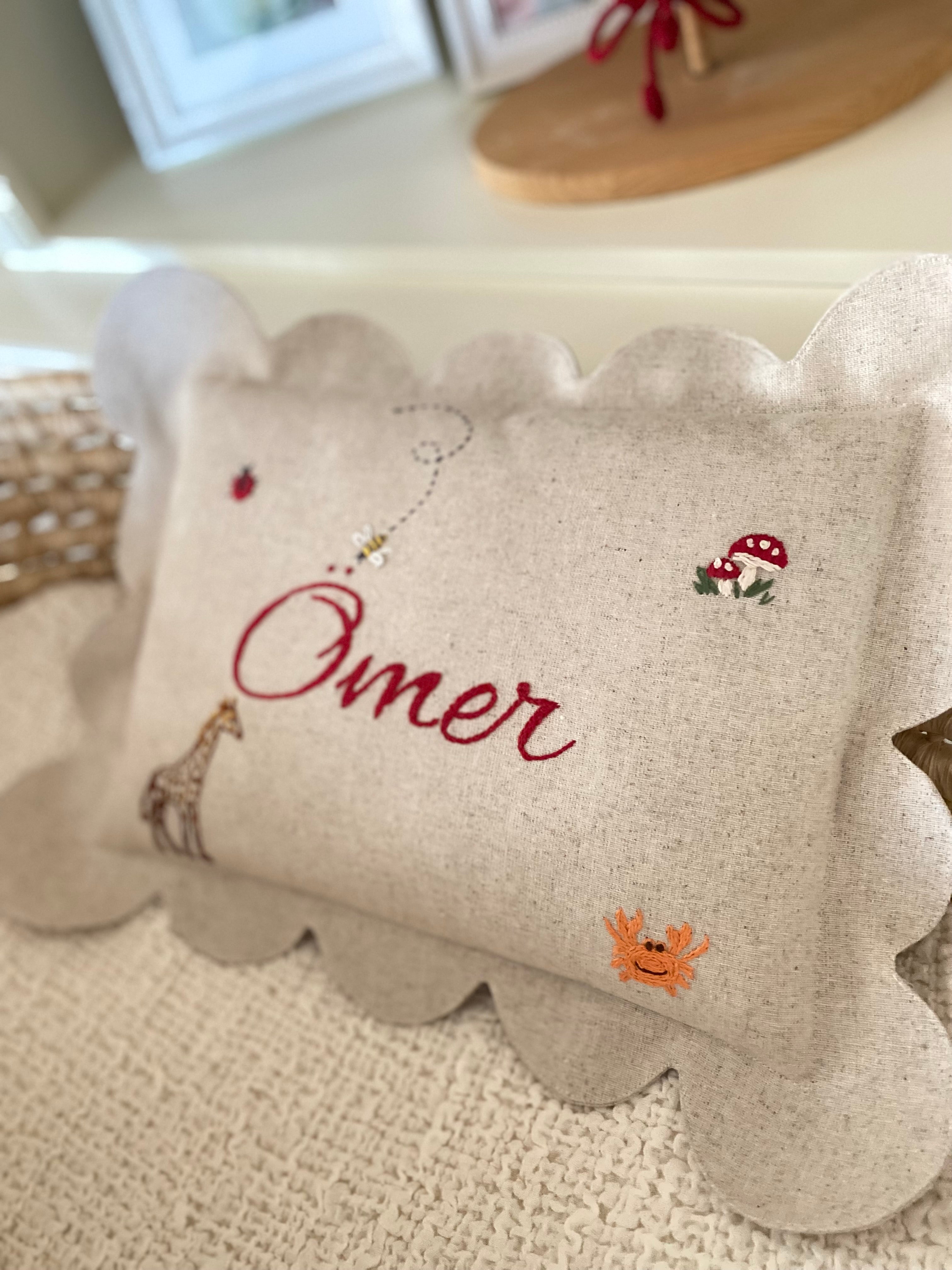 Kişiselleştirilmiş Keten Dilimli Bebek Yastığı