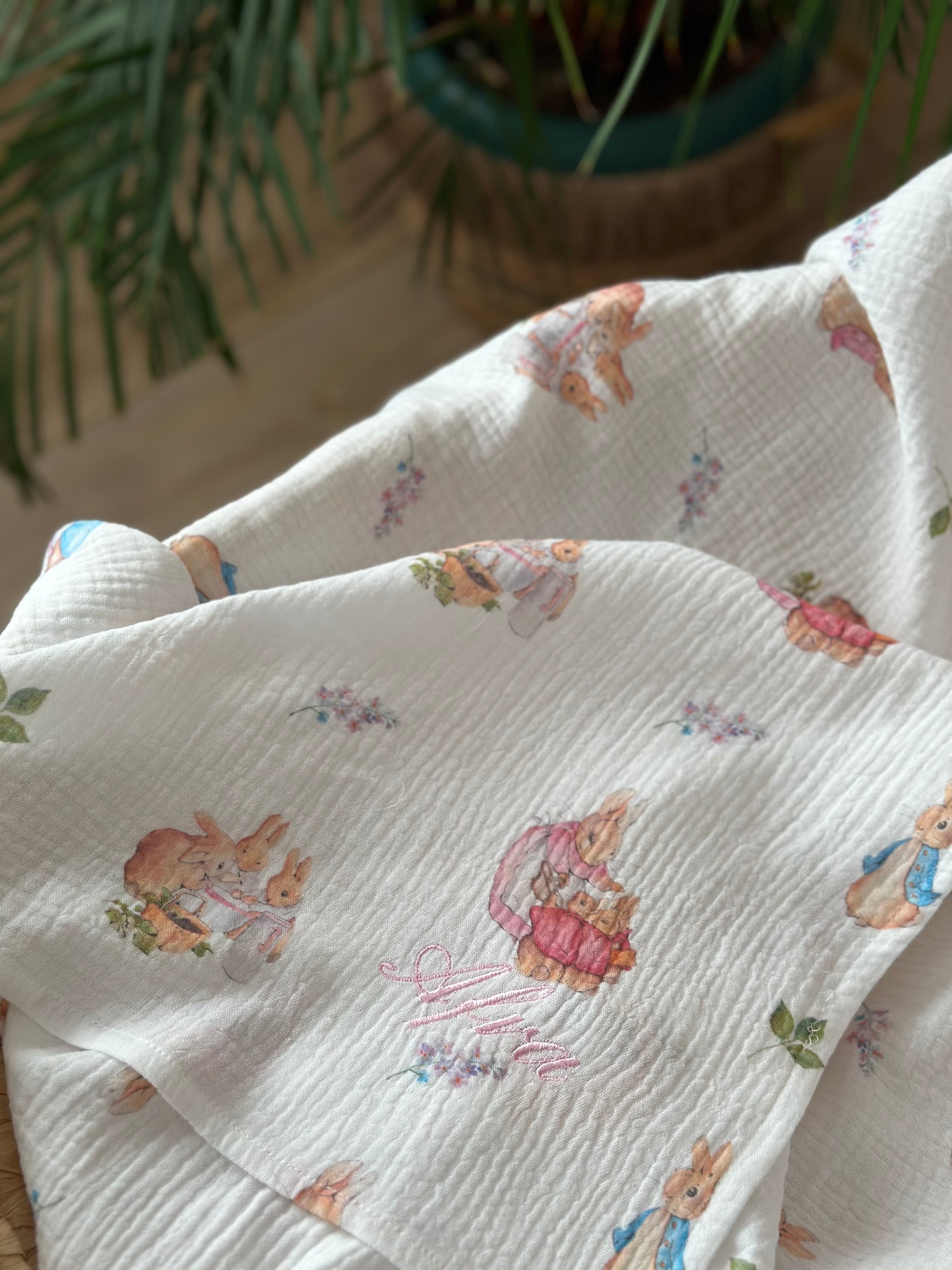 Peter Rabbit Serisi Çok Amaçlı Bebek Müslin Örtüsü Pembe