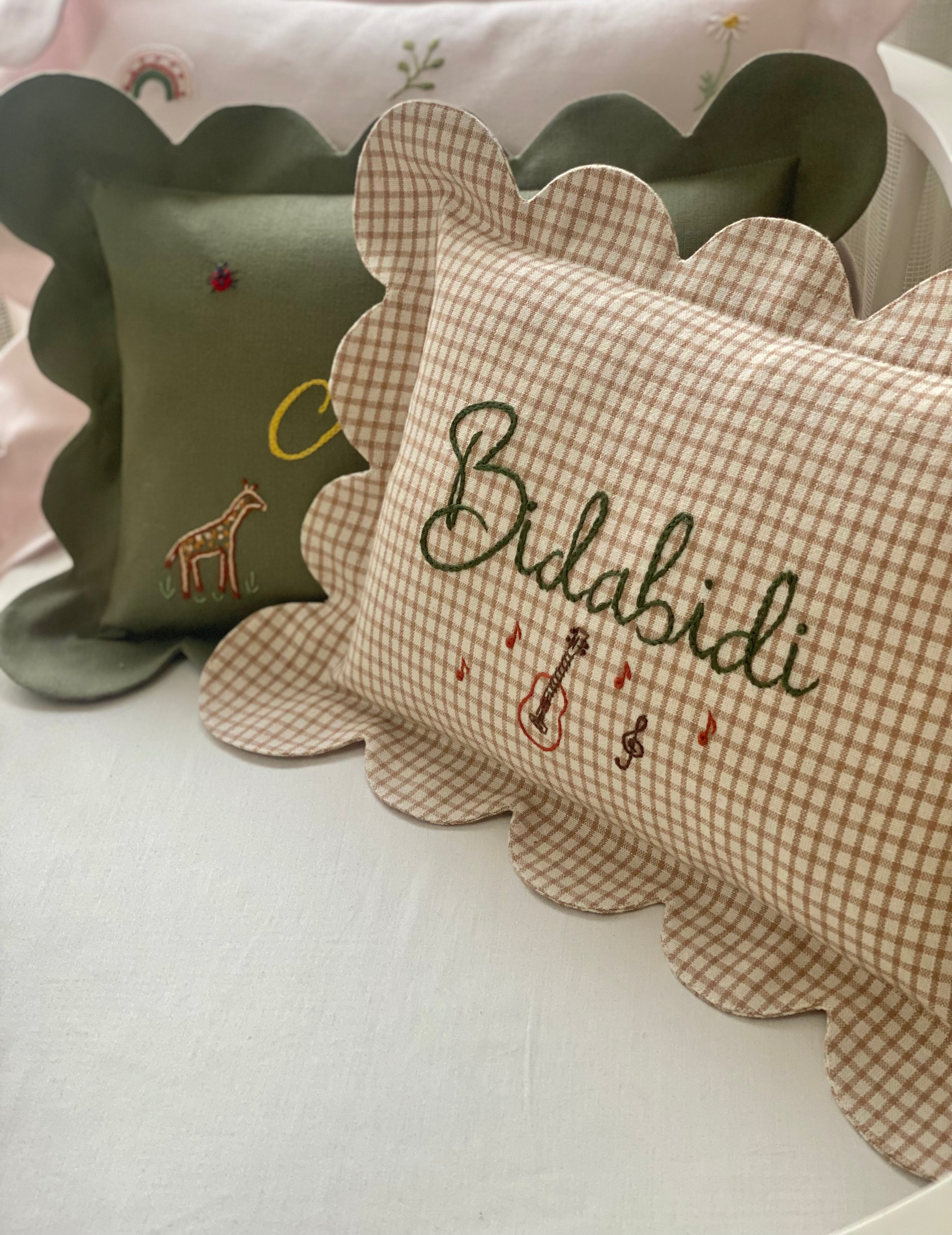 Kişiselleştirilmiş Keten Dilimli Bebek Yastığı