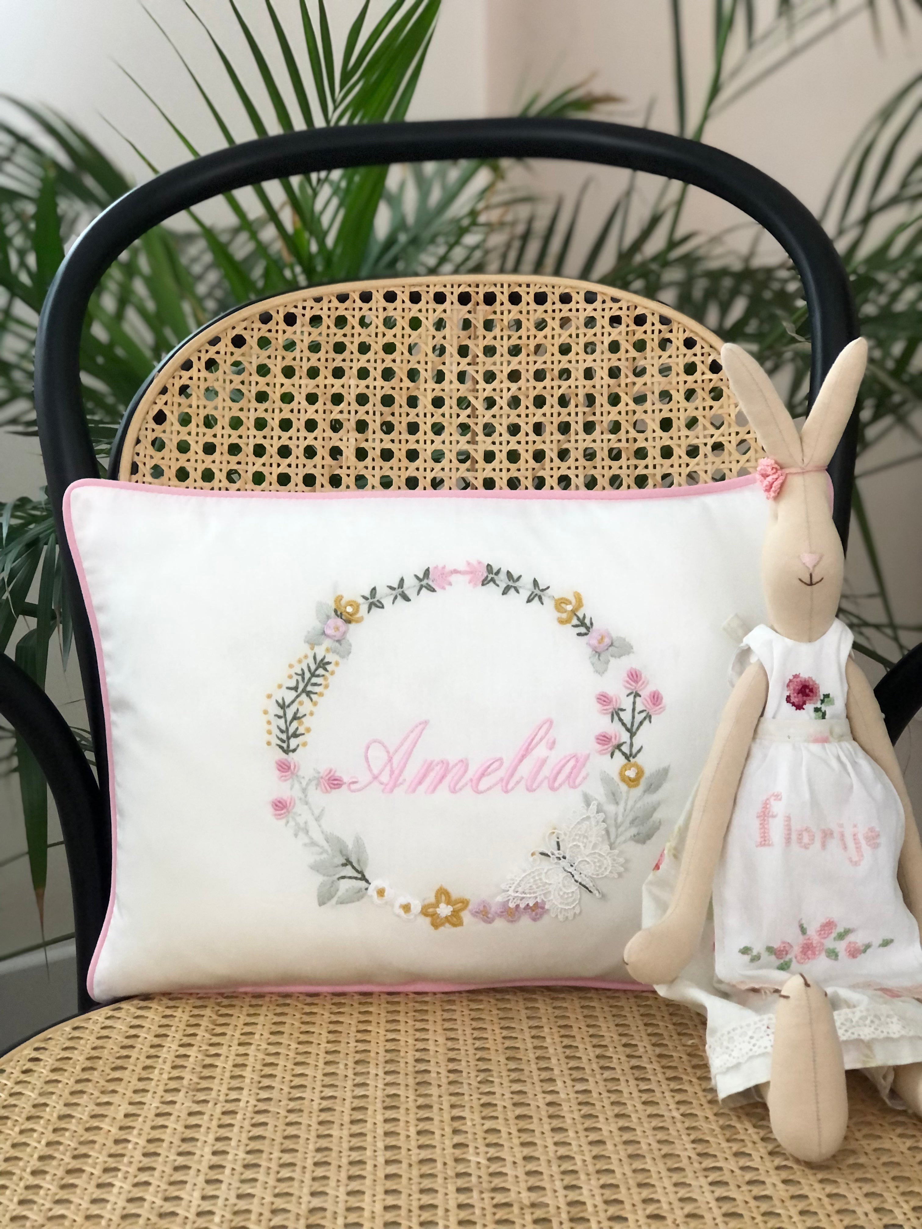 Kelebek Rüyası Dekoratif Bebek Yastığı - Sarı&Pembe