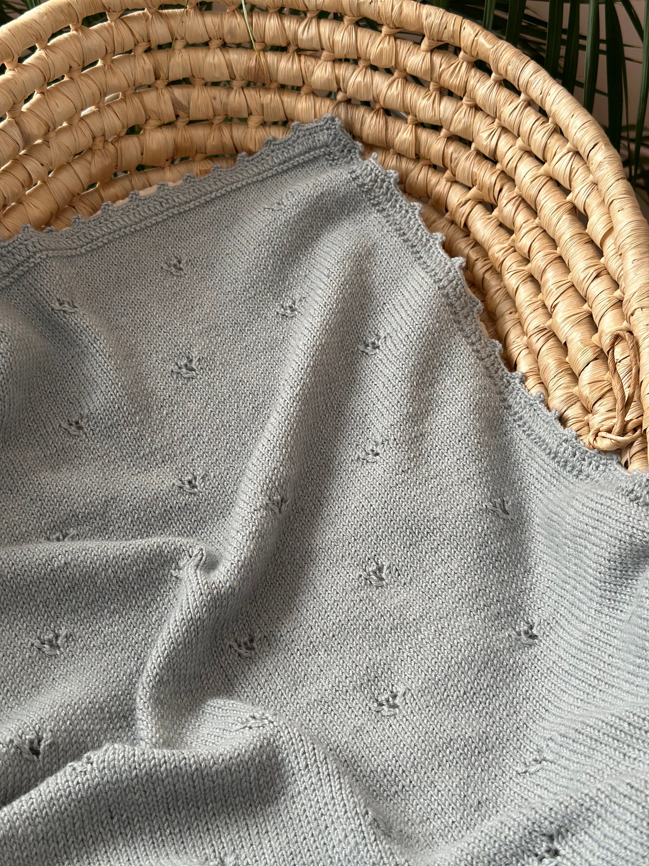 El Örgüsü Gri Bebek Battaniyesi