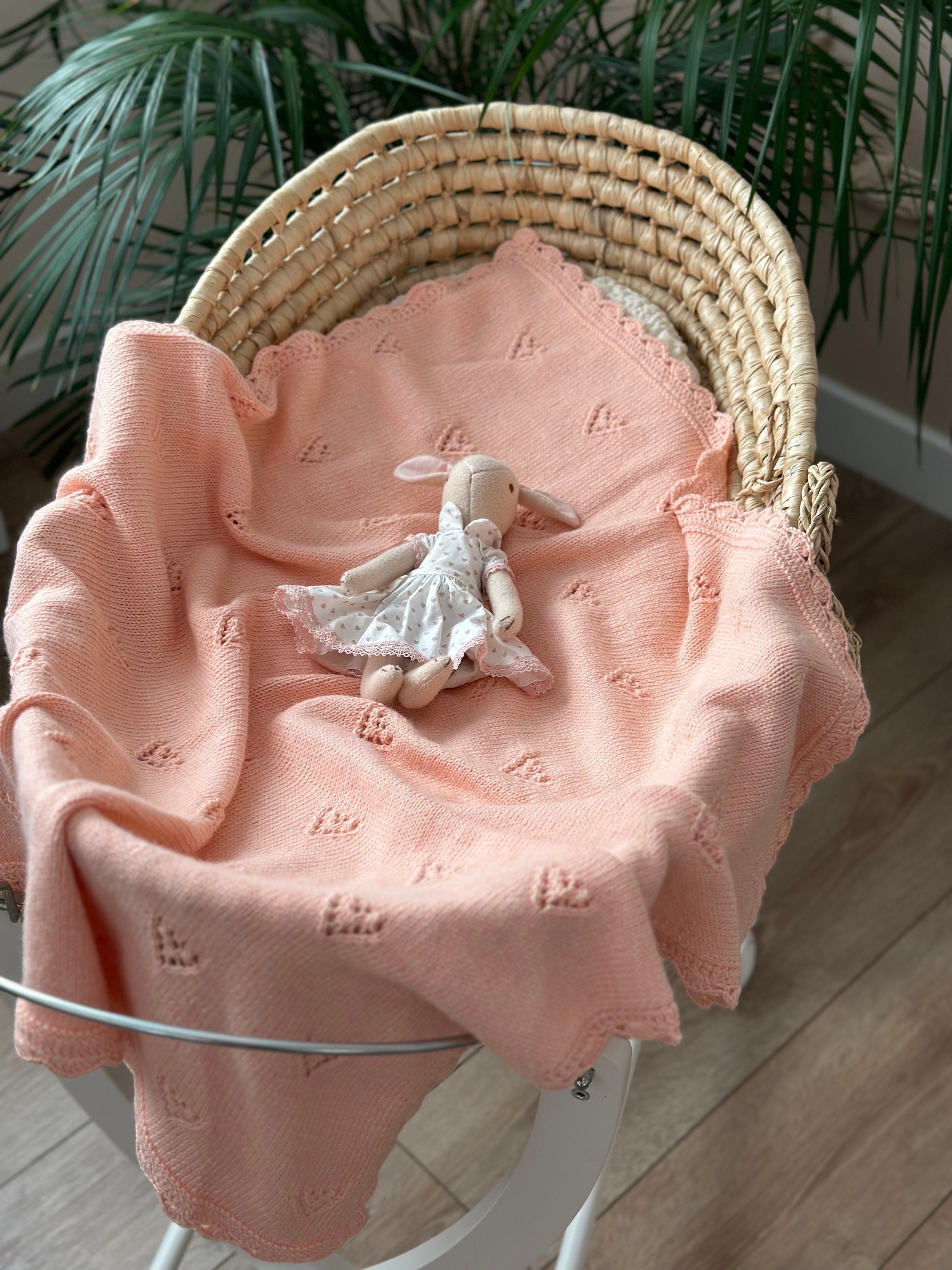 El Örgüsü Somon Bebek Battaniyesi