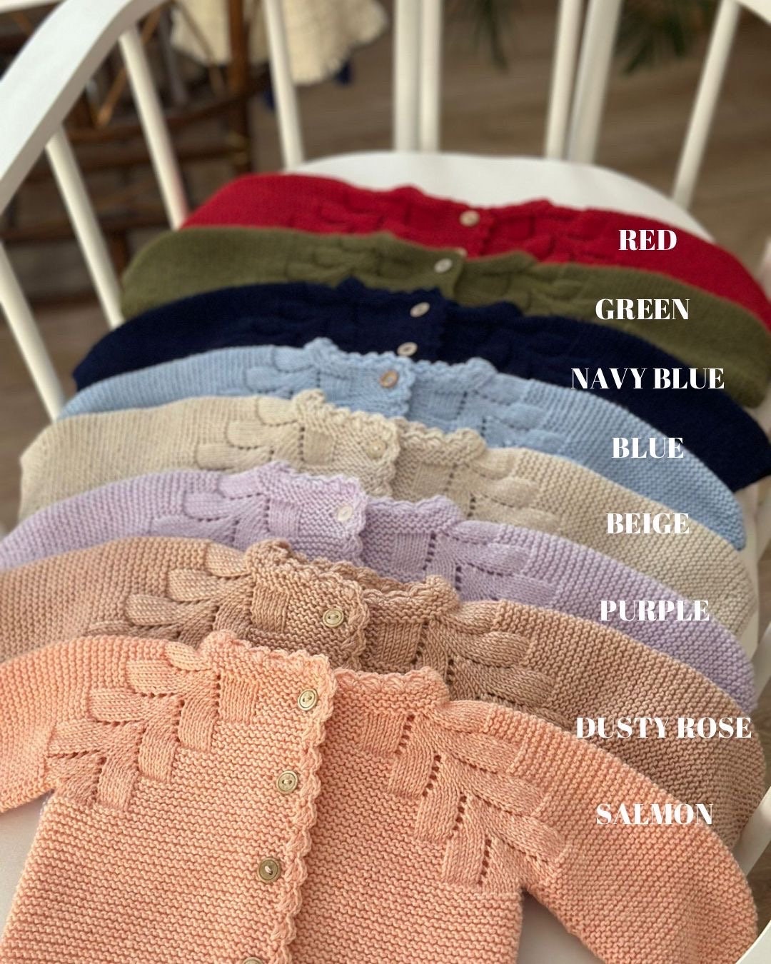 Düğmeli El Örgüsü Bebek Hırka Şapka Seti