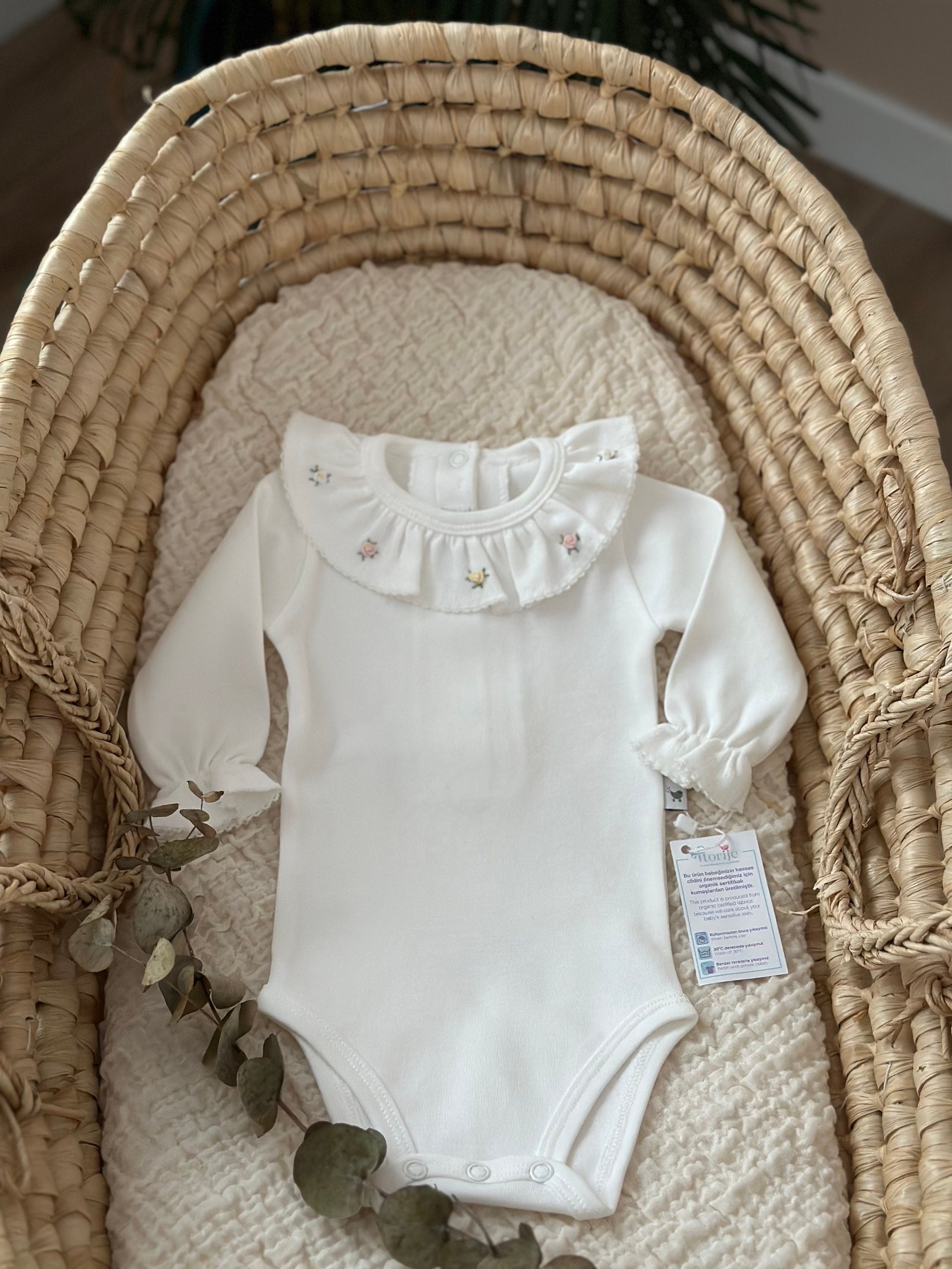 Kız Bebek Rokoko Çiçek İşlemeli Fırfırlı Yaka Uzun Kollu Body Pembe