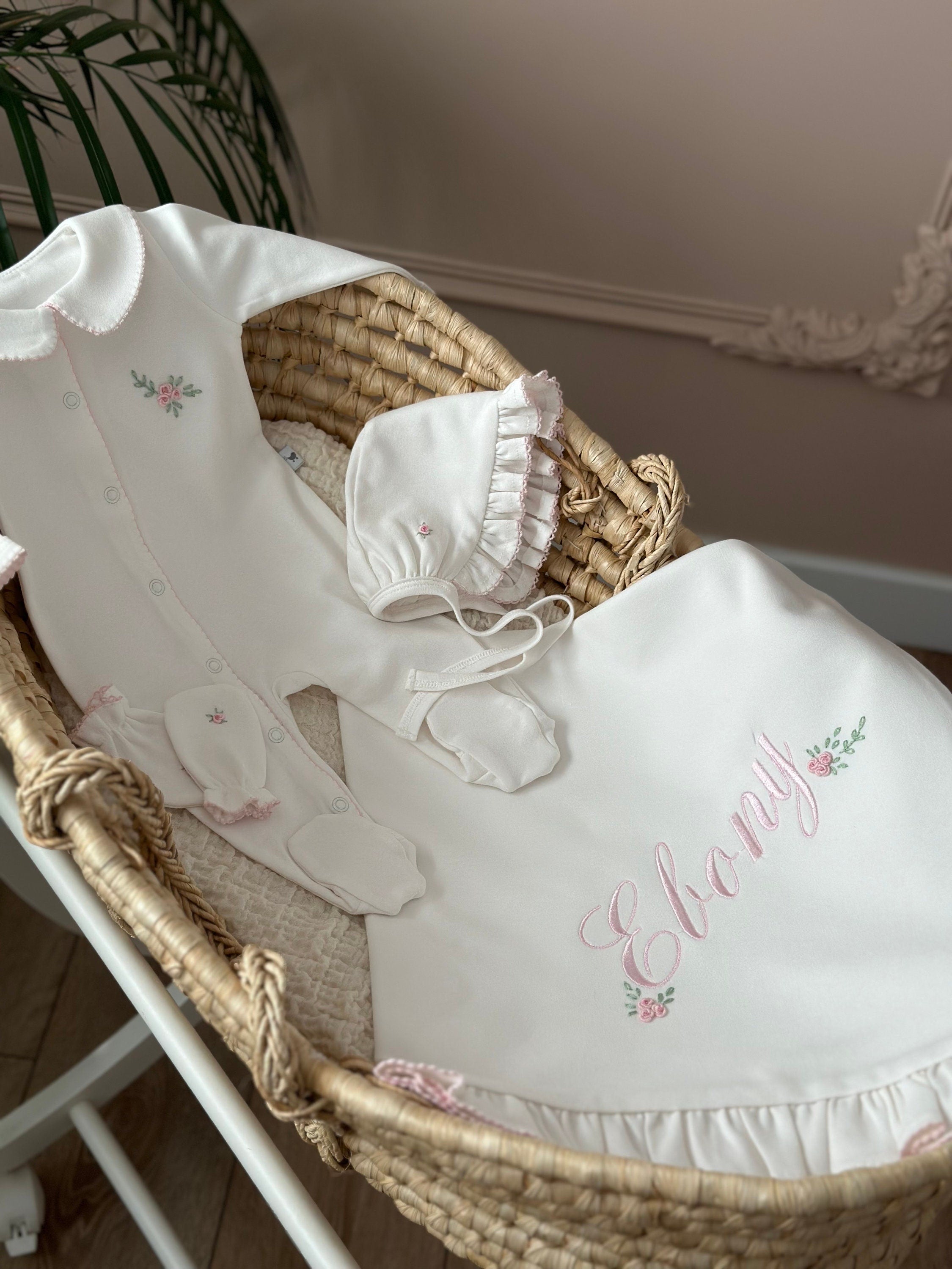 Spring Flowers Organik Yenidoğan Seti – Pembe Kroşeta Detaylı