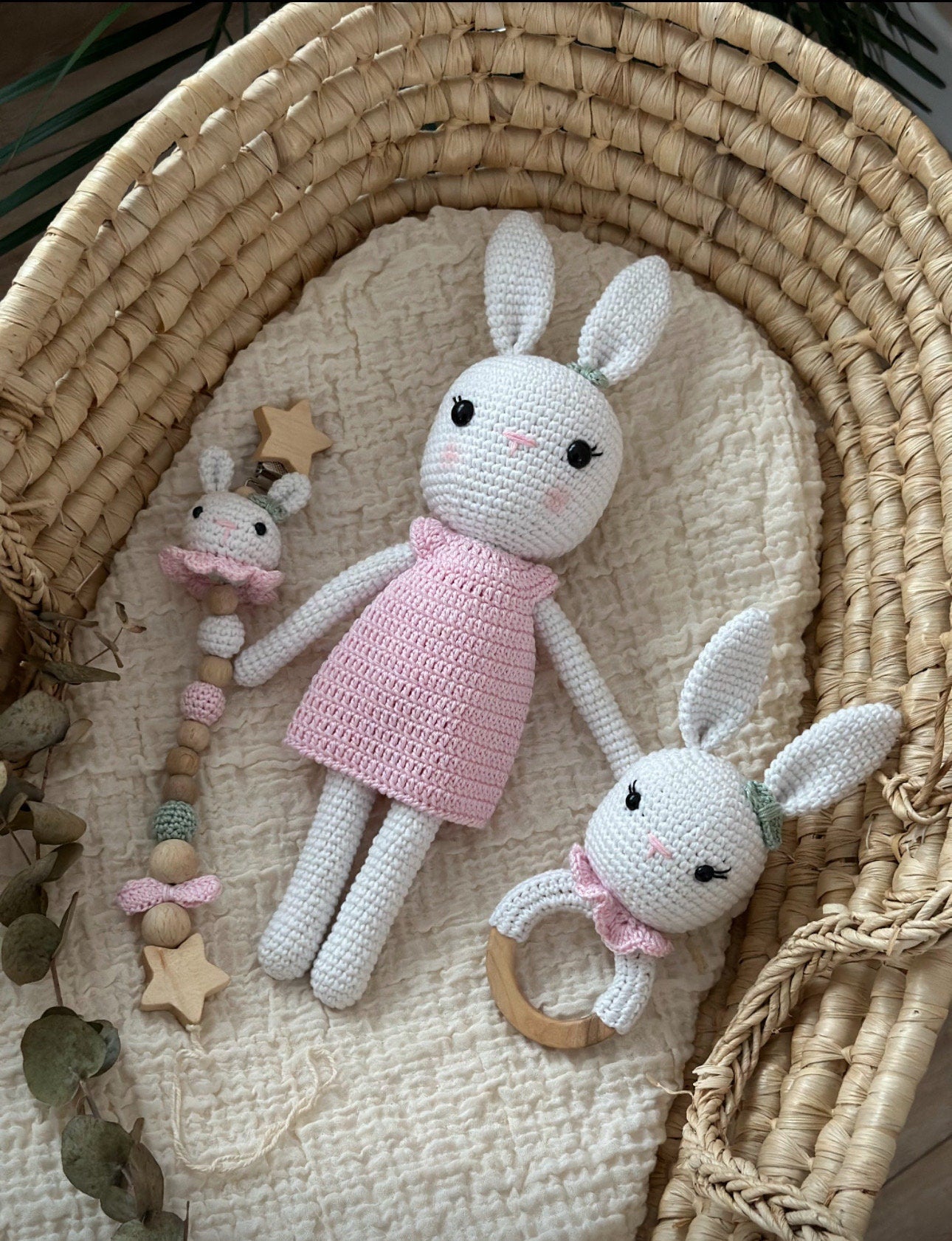 Amigurumi Beyaz Tavşan Model Bebek Seti – 3 Parça