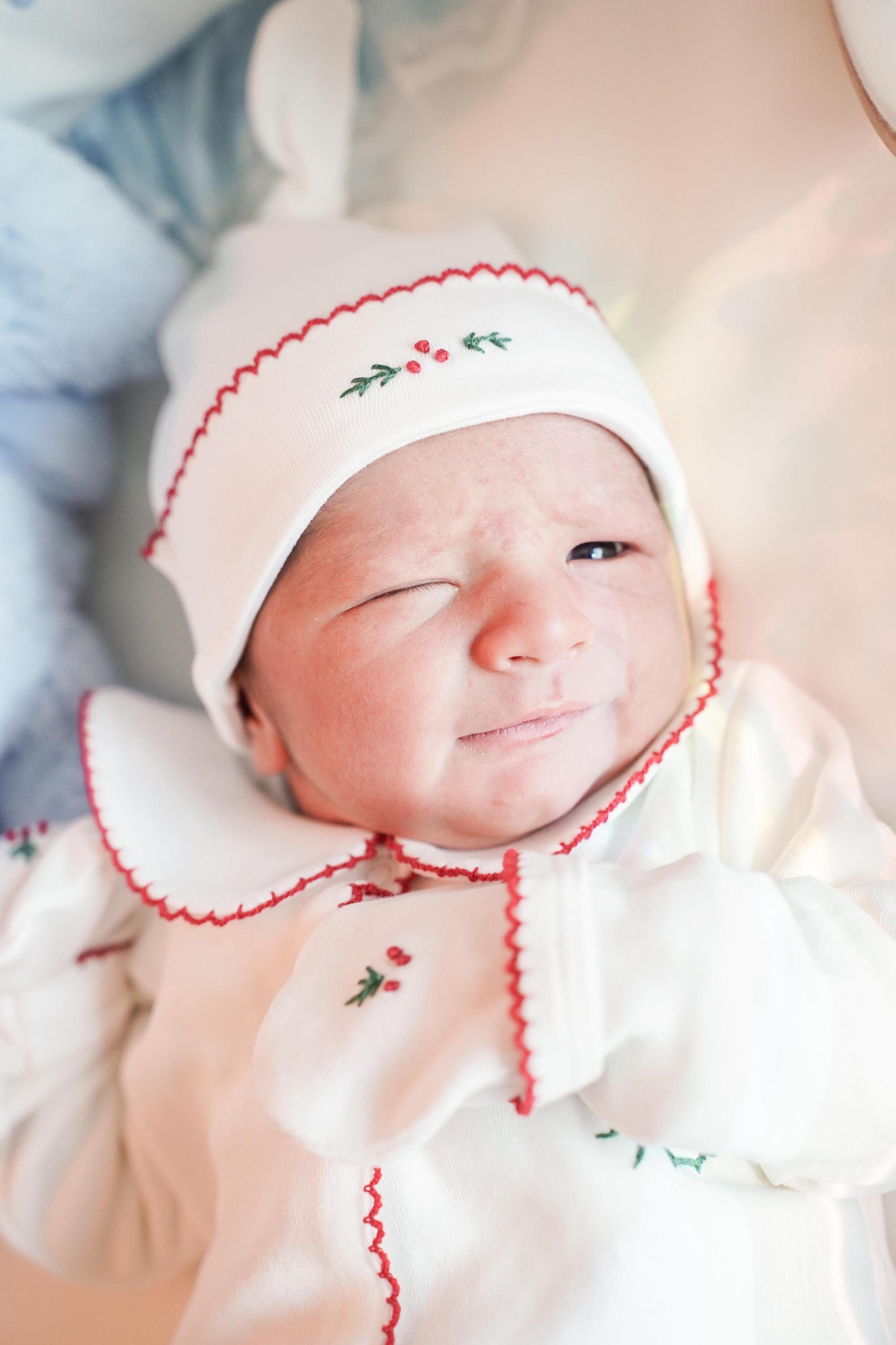 Kokina Organik Yenidoğan Seti – Kırmızı Kroşeta Kenar Detaylı