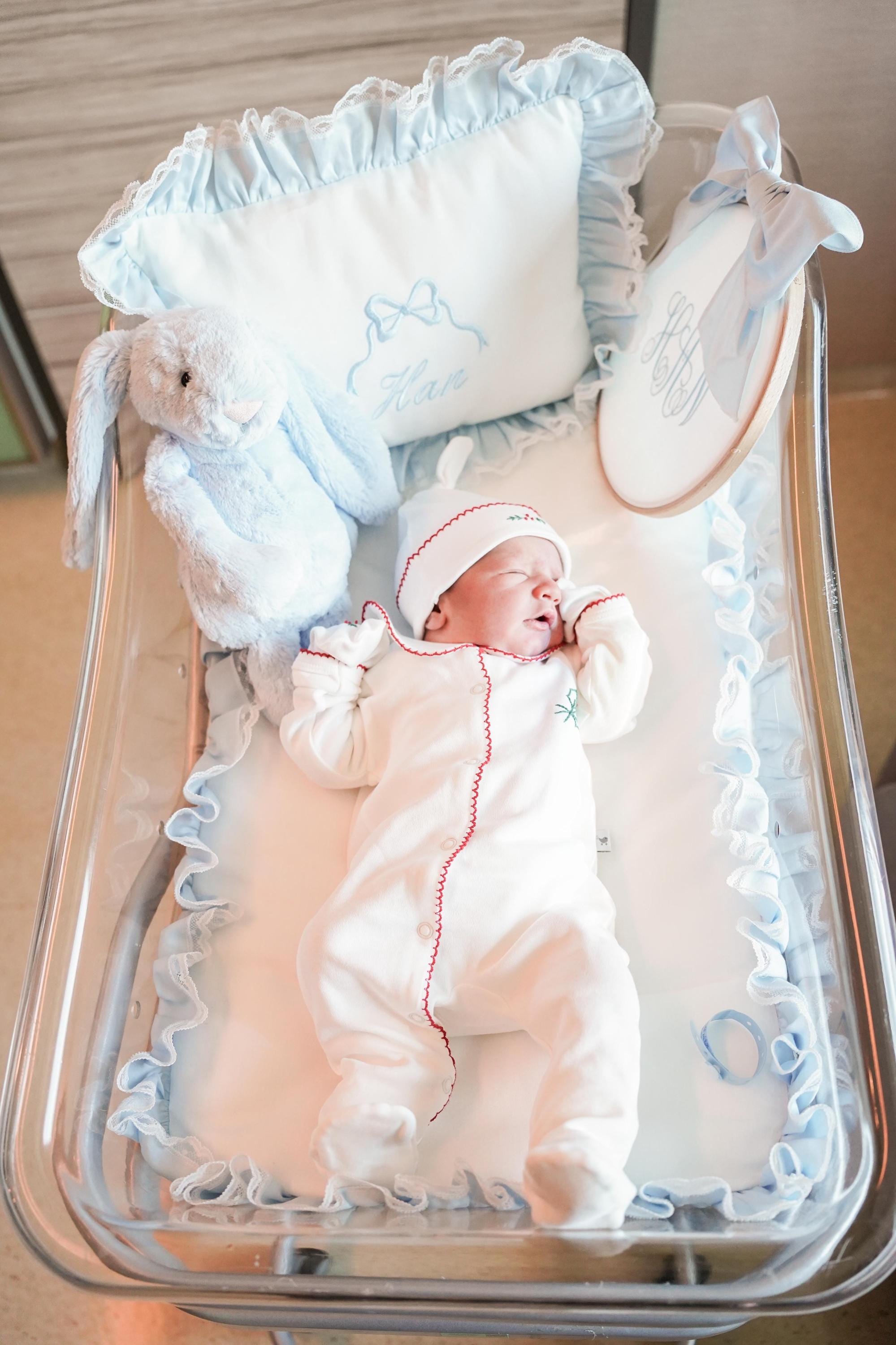 Kokina Organik Yenidoğan Seti – Kırmızı Kroşeta Kenar Detaylı