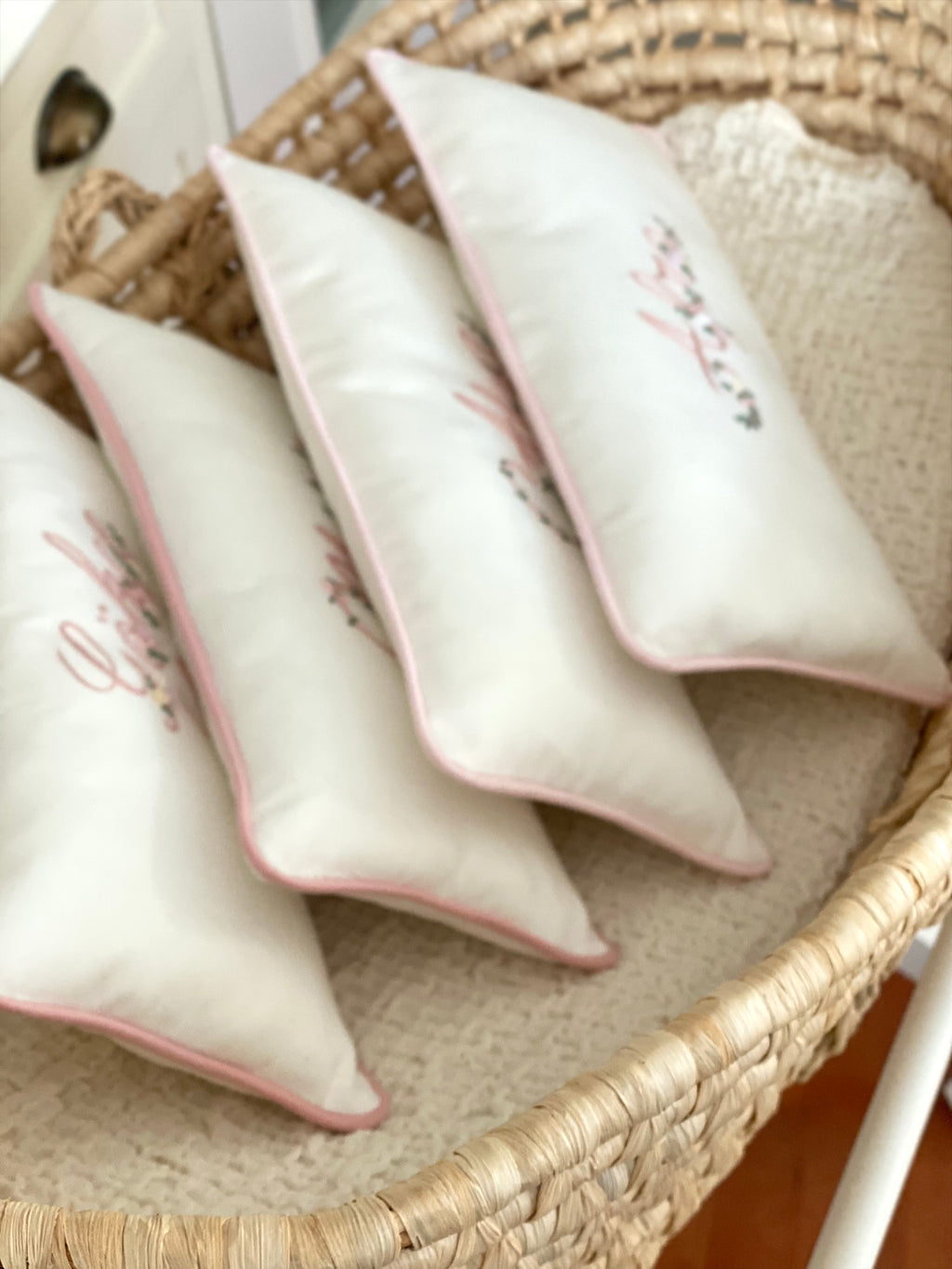 Red Wreath Named Organic Newborn Set