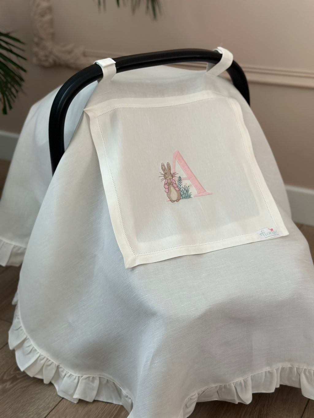 Tavşan Peter Rabbit Harf İşlemeli Keten Puset Örtüsü