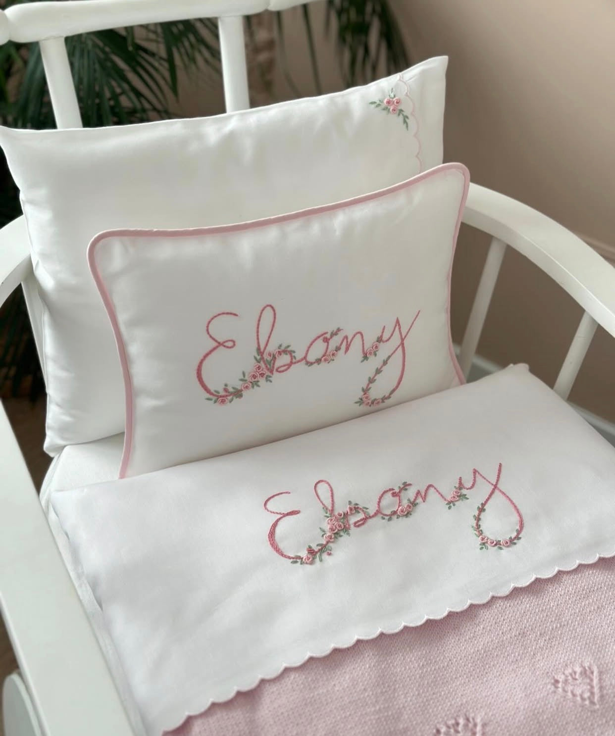 El Nakışı İsim İşlemeli Pike Takımı