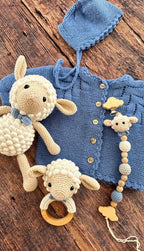 Düğmeli El Örgüsü Bebek Hırka Şapka Seti