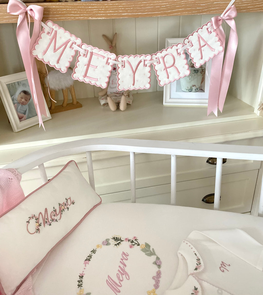 İsme Özel Makine Nakışlı Bebek Banner | Flama | Kapı Süsü