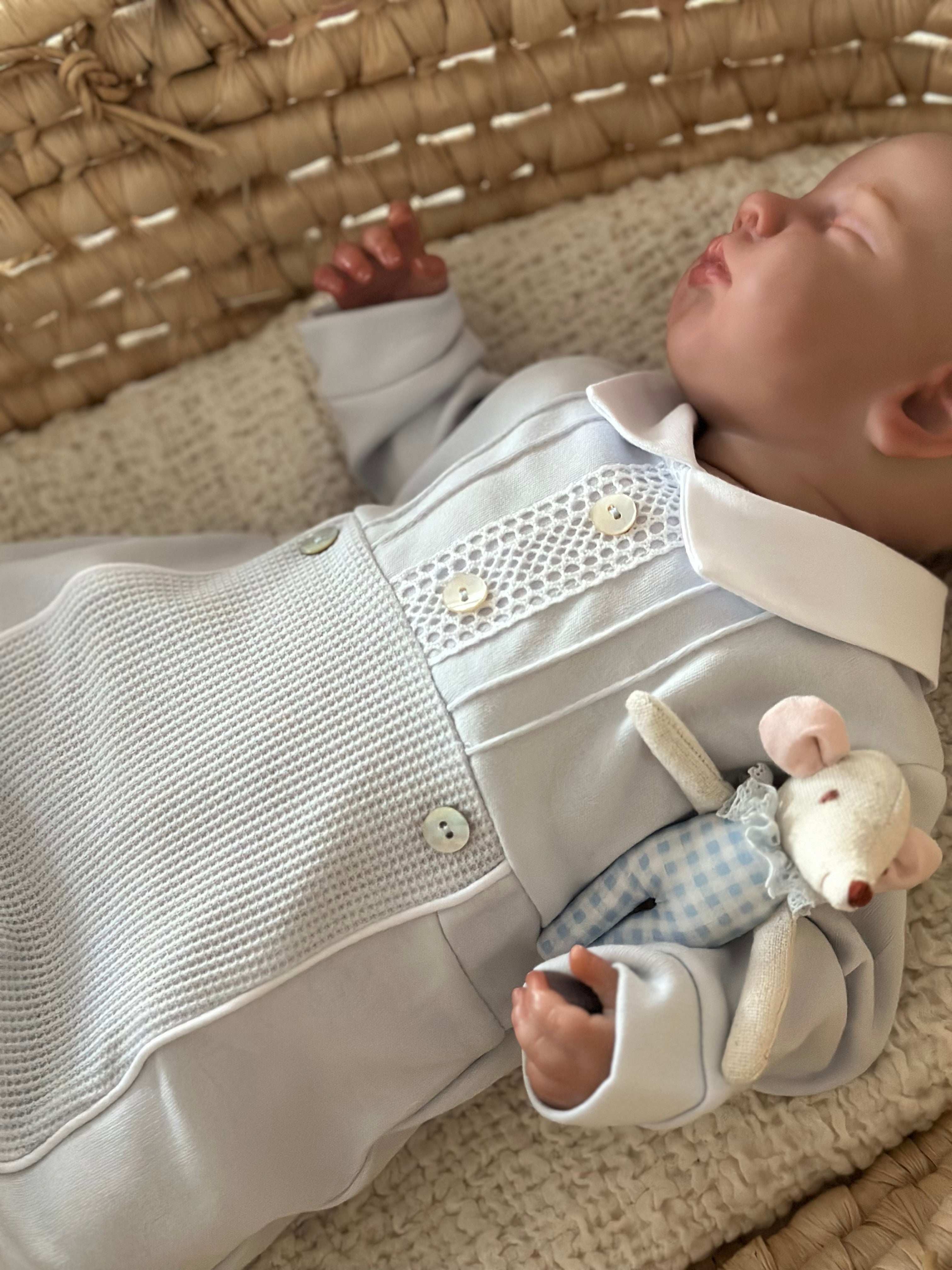 %100 Pamuk Klasik Pointed Yakalı Bebek Tulum – Mavi & Bej | 0-9 Ay | Alttan Çıtçıtlı