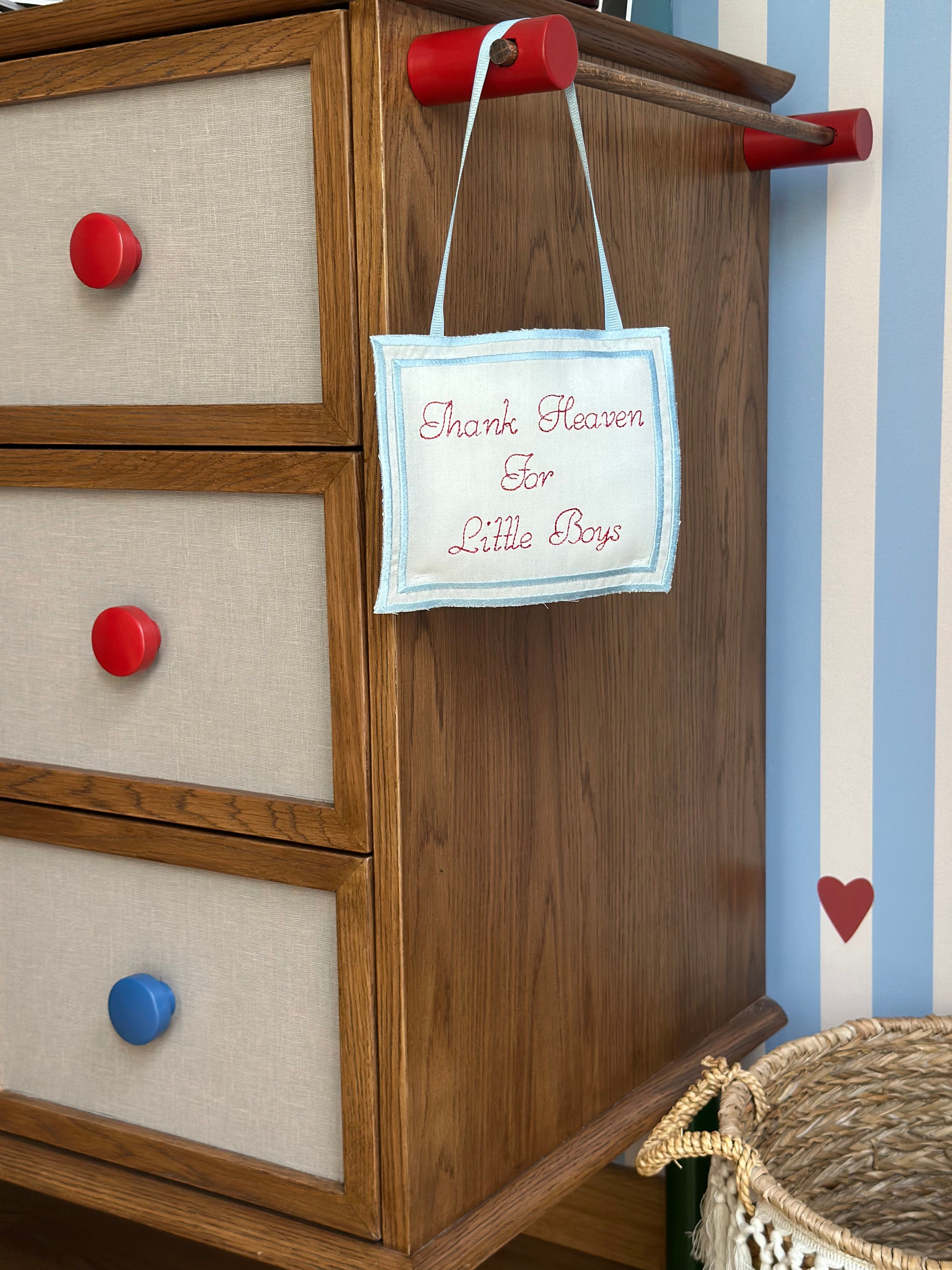 Thank Heaven For Little Boys | Erkek Bebek Nakışlı Kapı Askısı Yastığı