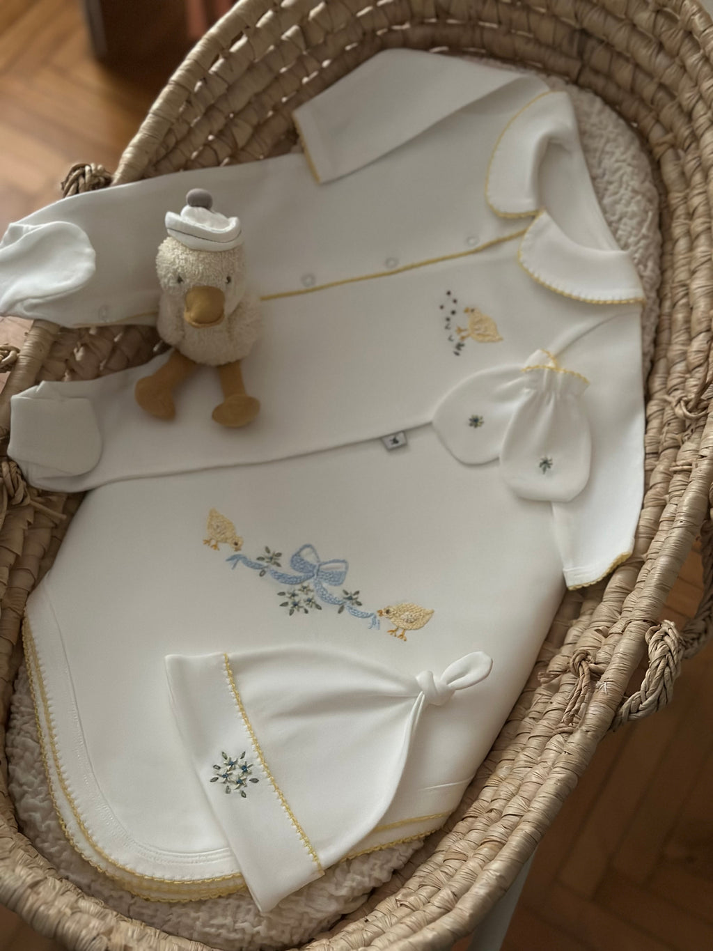 Little Chick Organik Yenidoğan Seti – Kroşeta Kenar Detaylı