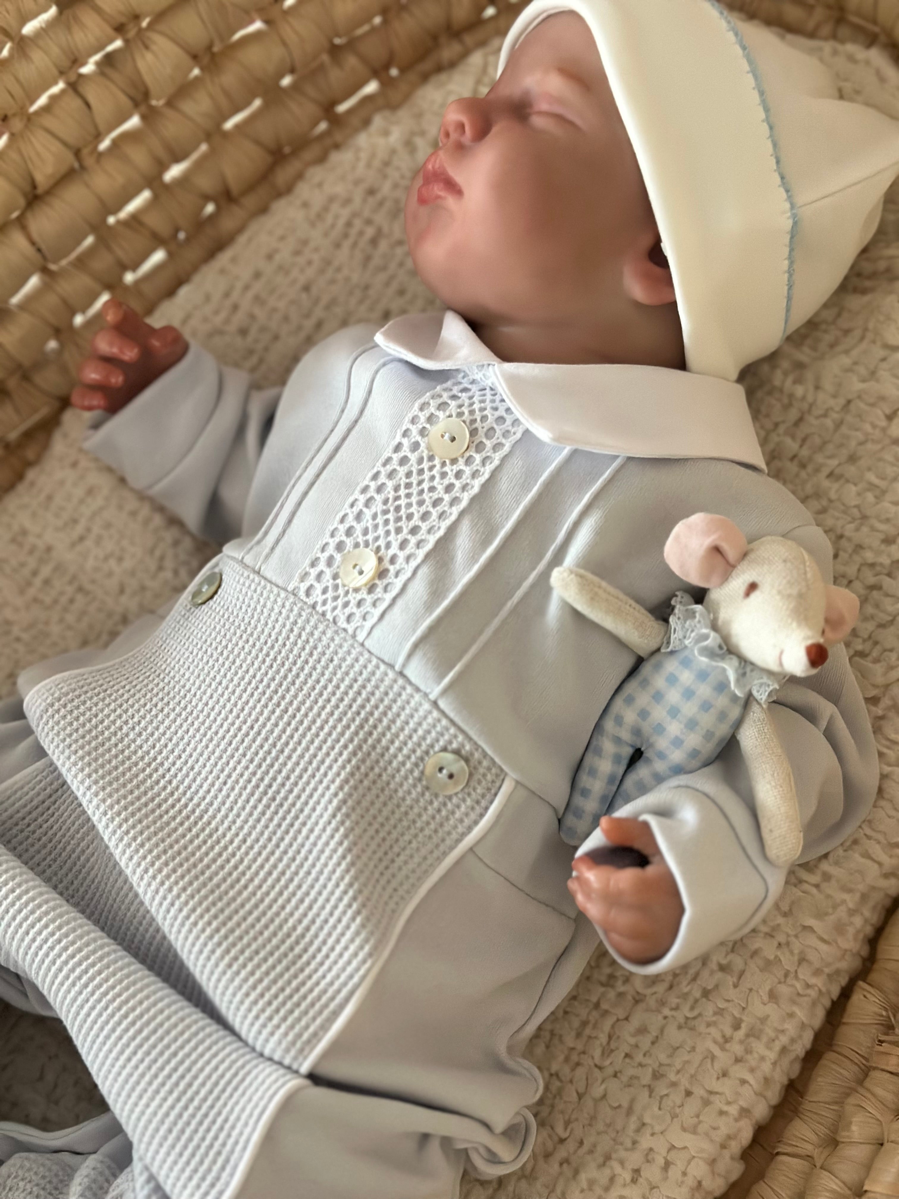 %100 Pamuk Klasik Pointed Yakalı Bebek Tulum – Mavi & Bej | 0-9 Ay | Alttan Çıtçıtlı