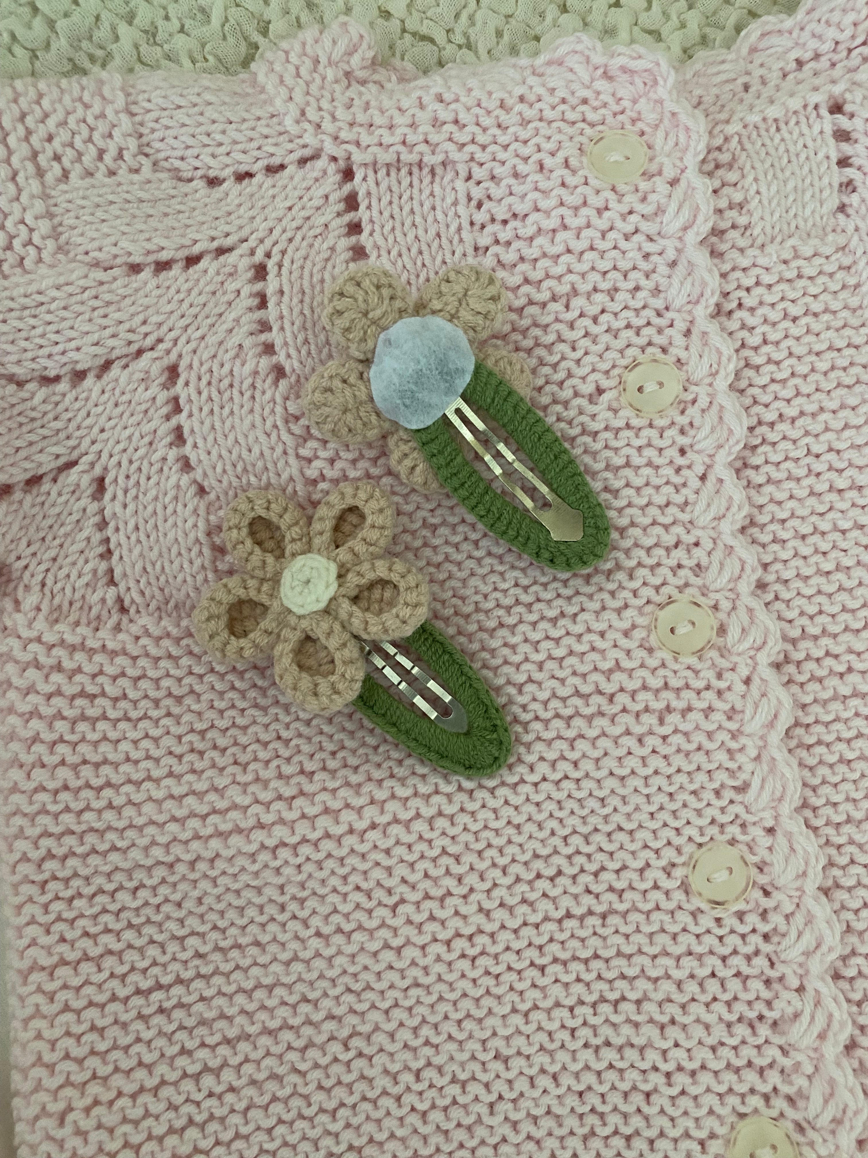 Örgü Papatya Çiçekli Bebek Saç Tokası