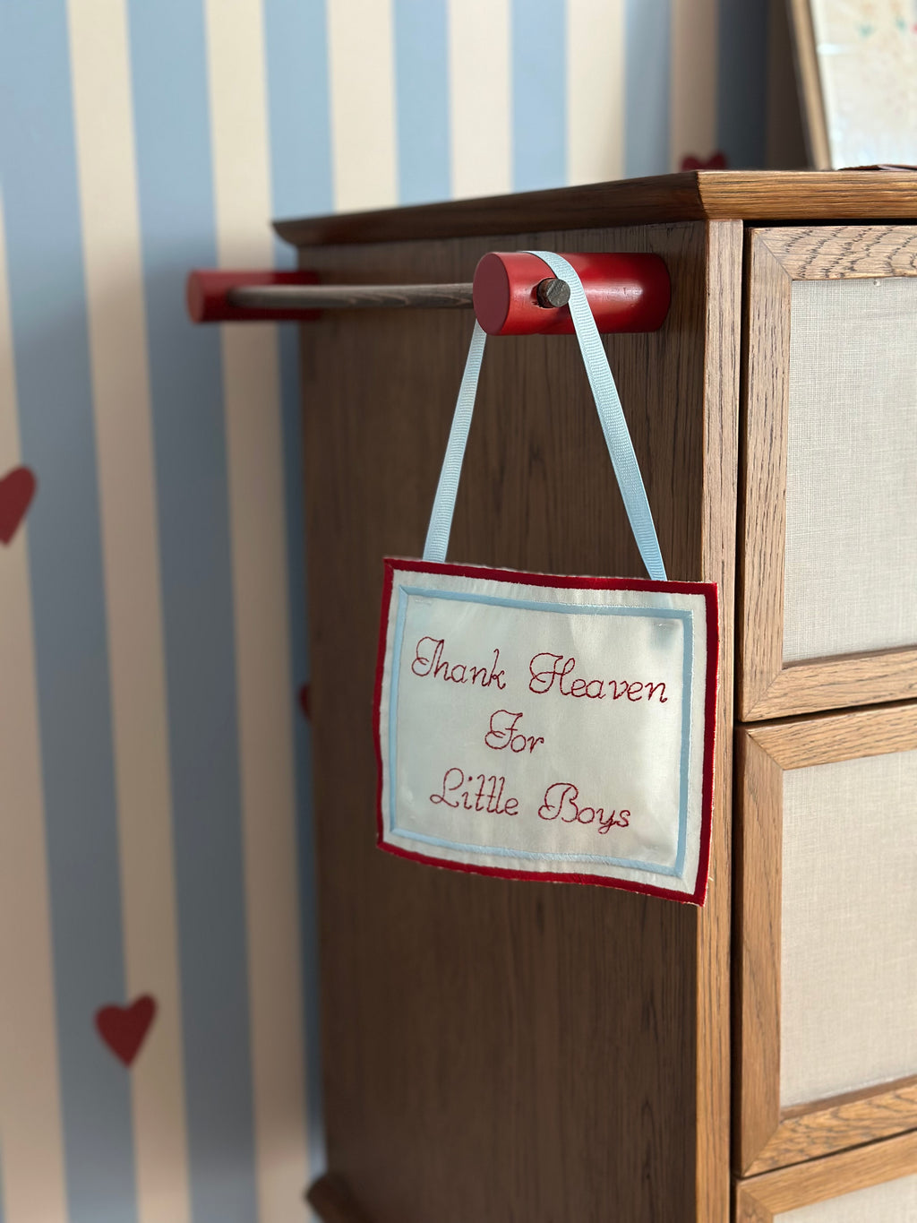 Thank Heaven For Little Boys | Erkek Bebek Nakışlı Kapı Askısı Yastığı