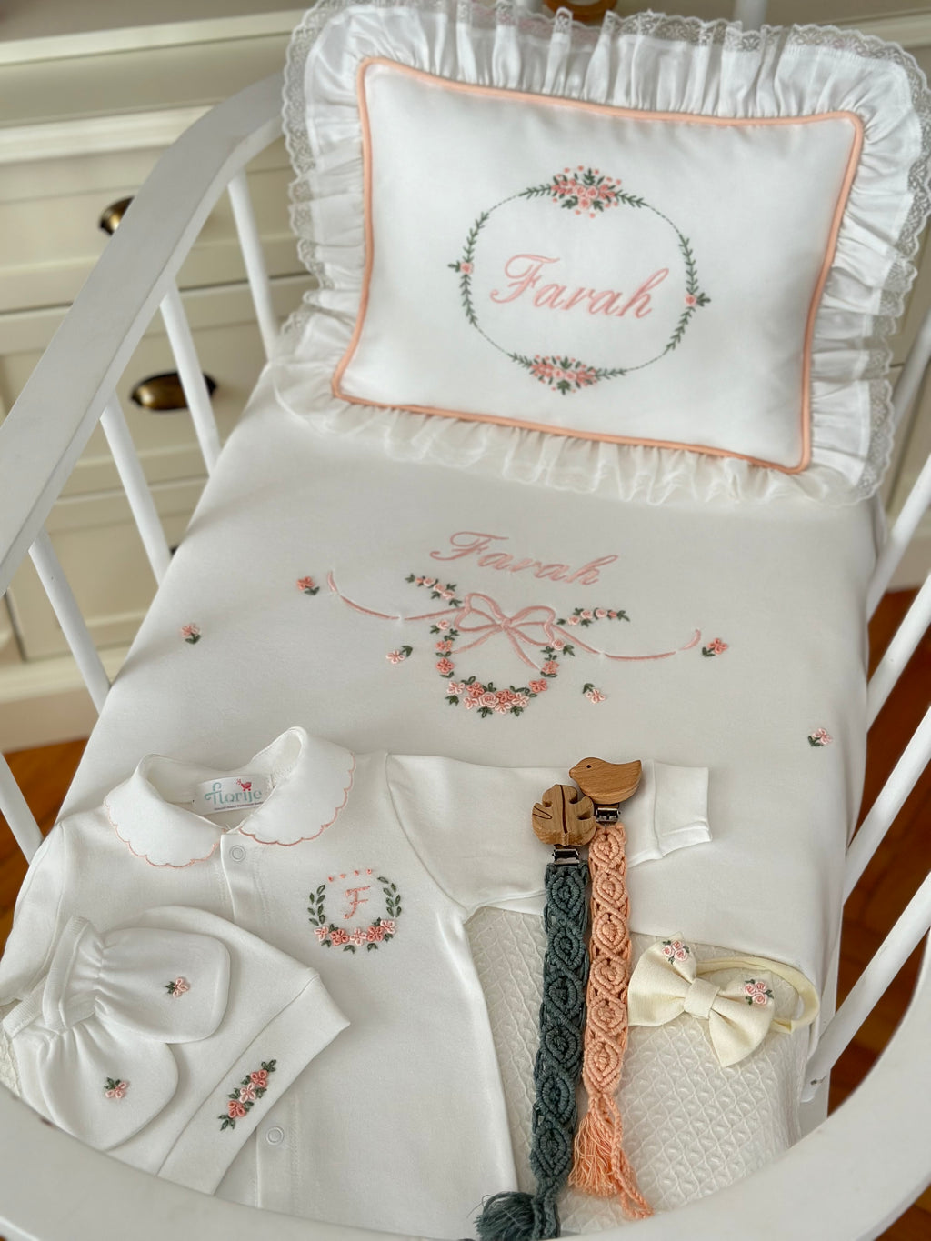 Bow Baby Hospital Discharge Set