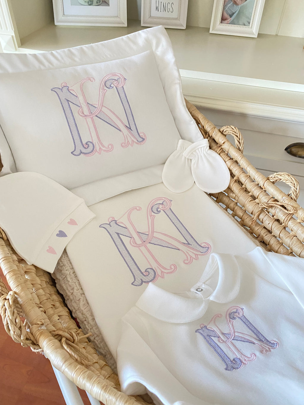 Monogram Nakışlı Hastane Çıkışı Seti