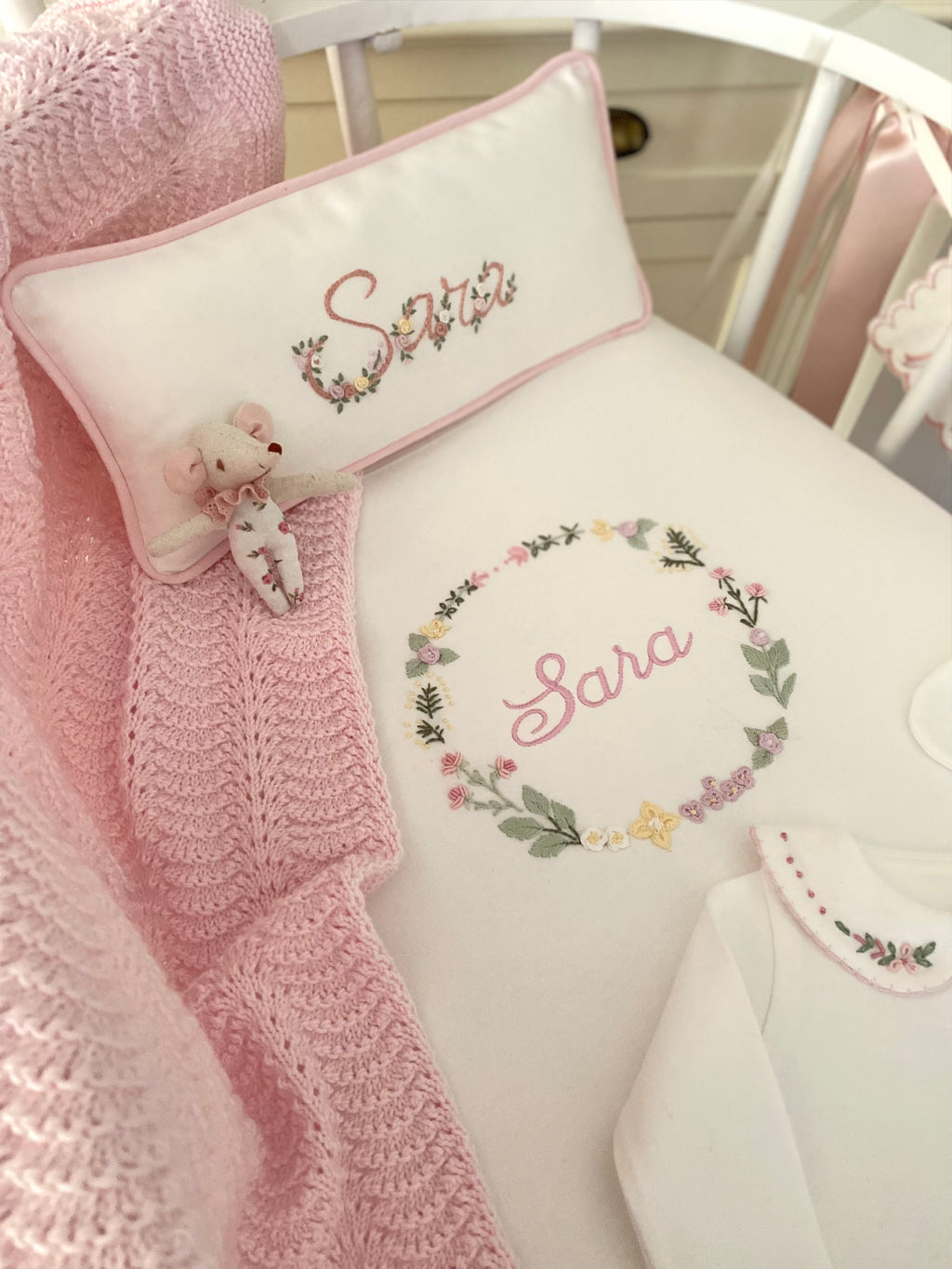 Red Wreath Named Organic Newborn Set