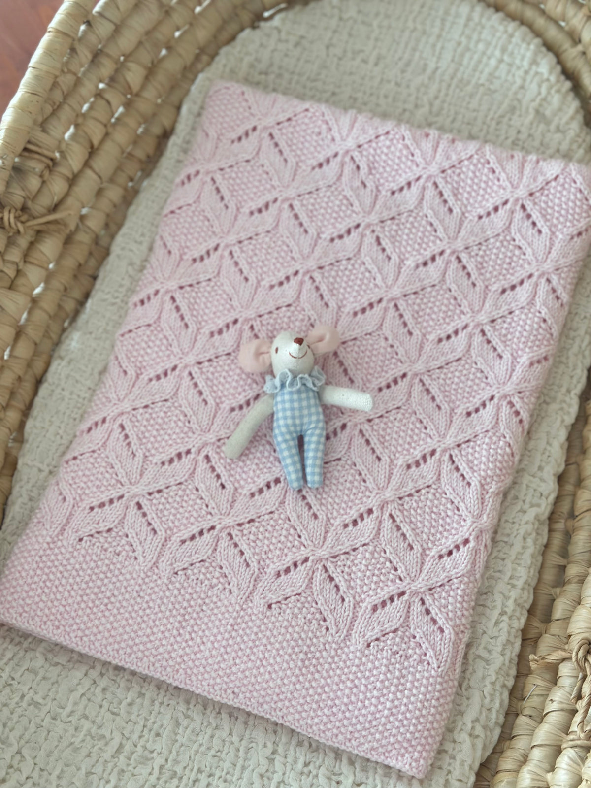 El Örgüsü Pembe Bebek Battaniyesi Baklava