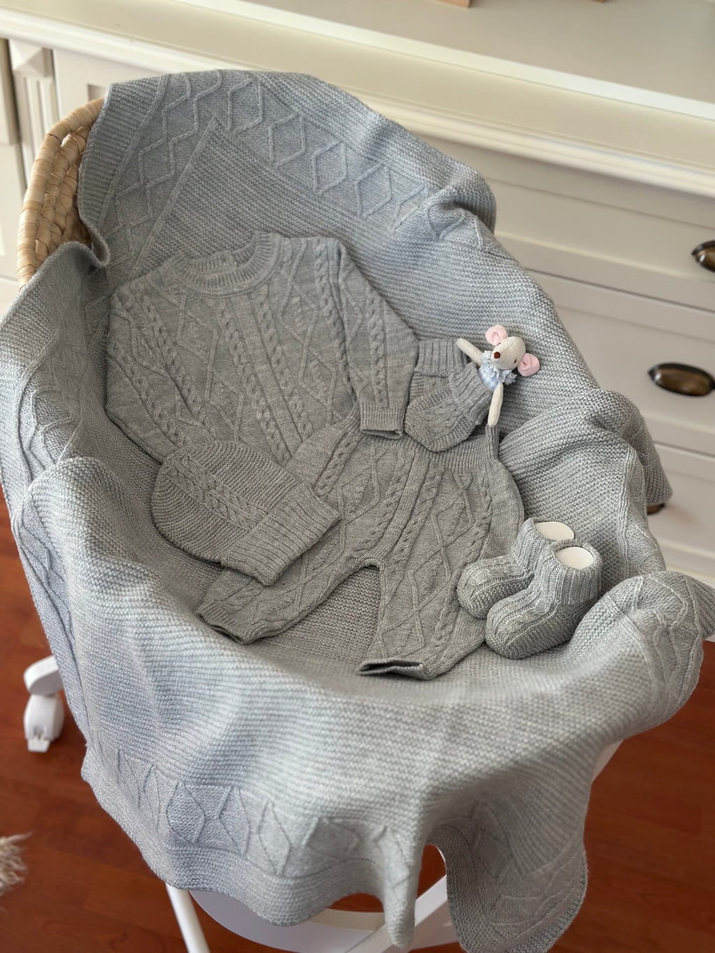 Peter Rabbit Series Leaf Detailed Hospital Exit Set