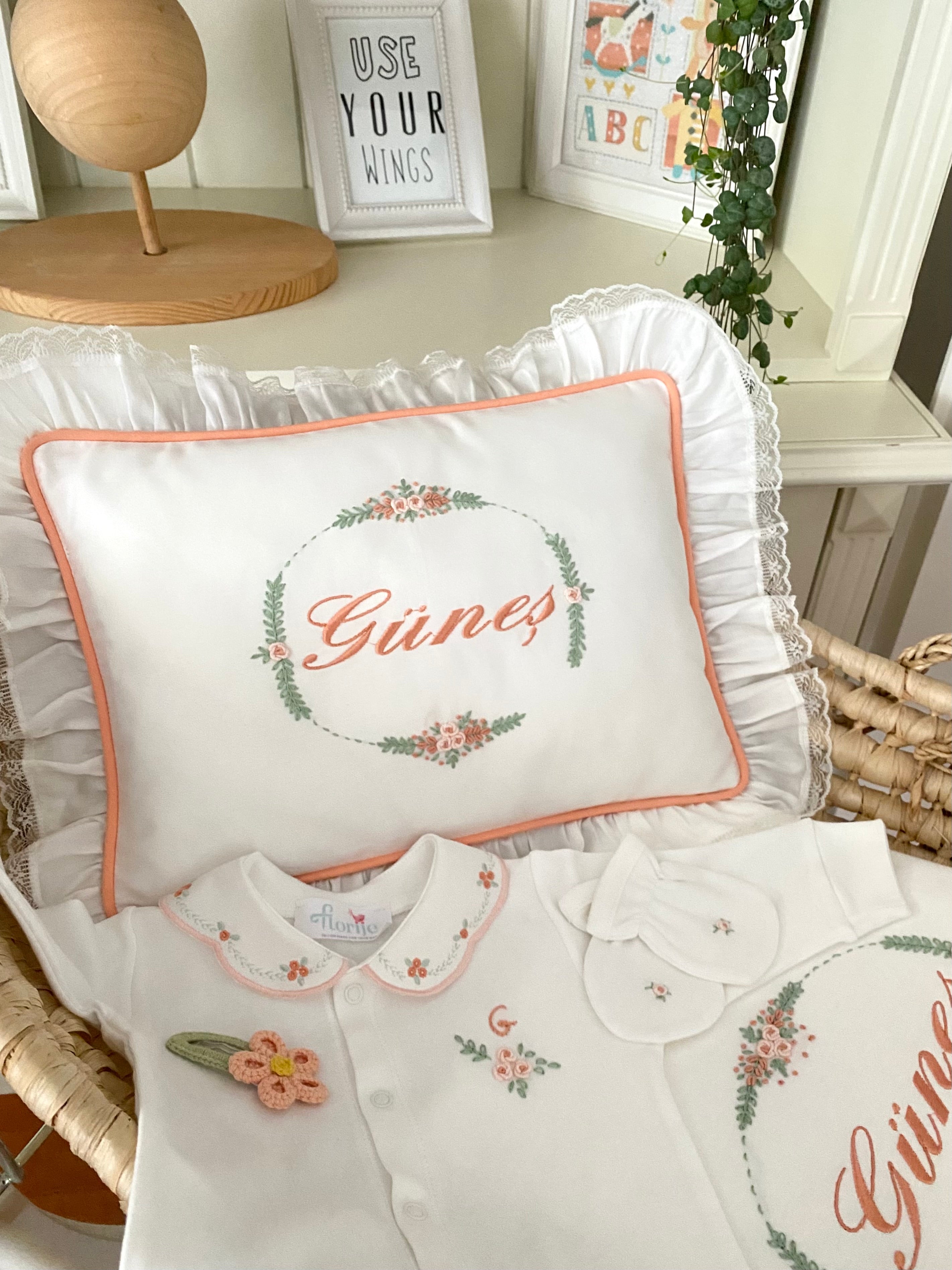 Örgü Papatya Çiçekli Bebek Saç Tokası