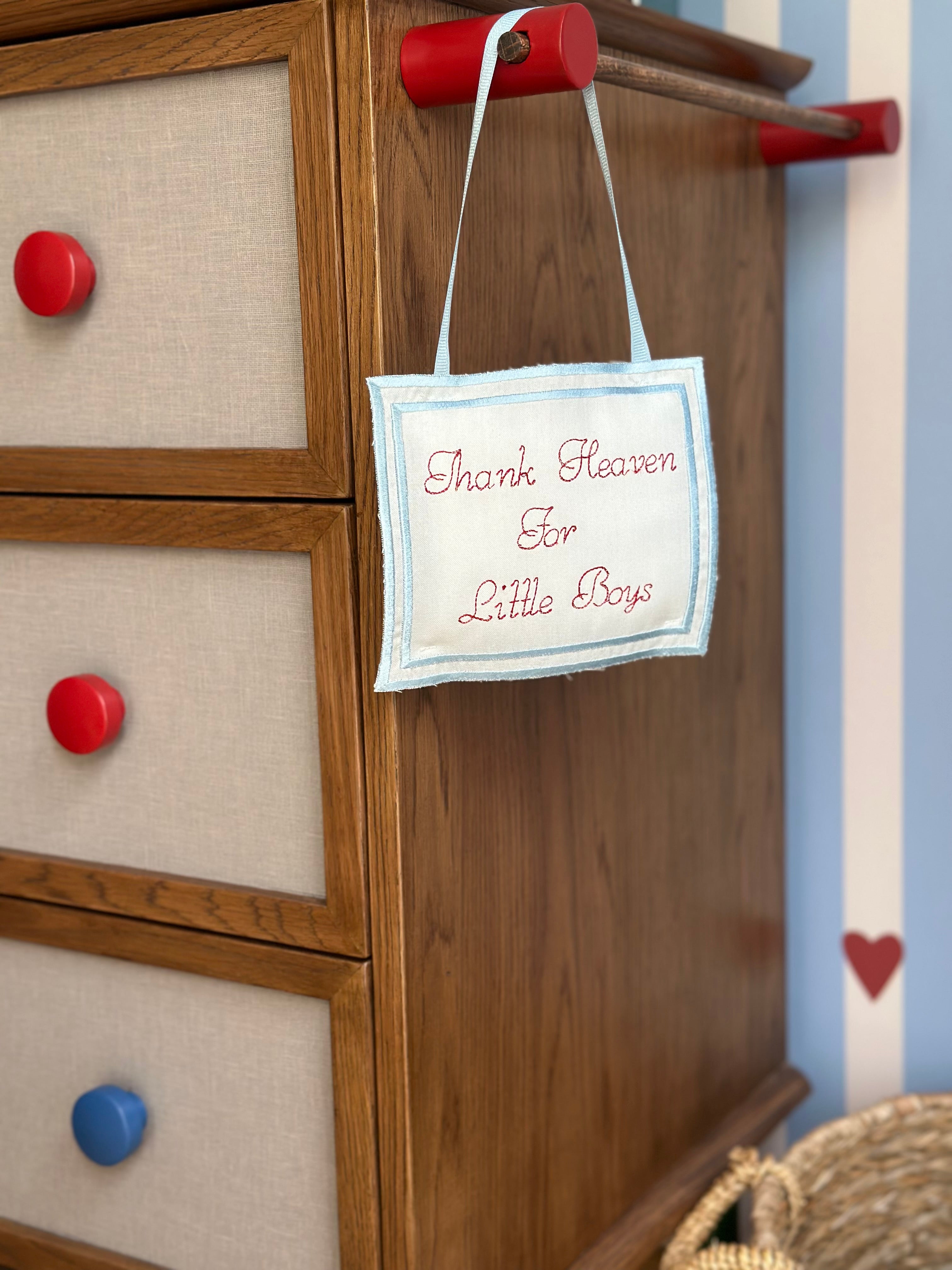 Thank Heaven For Little Boys | Erkek Bebek Nakışlı Kapı Askısı Yastığı