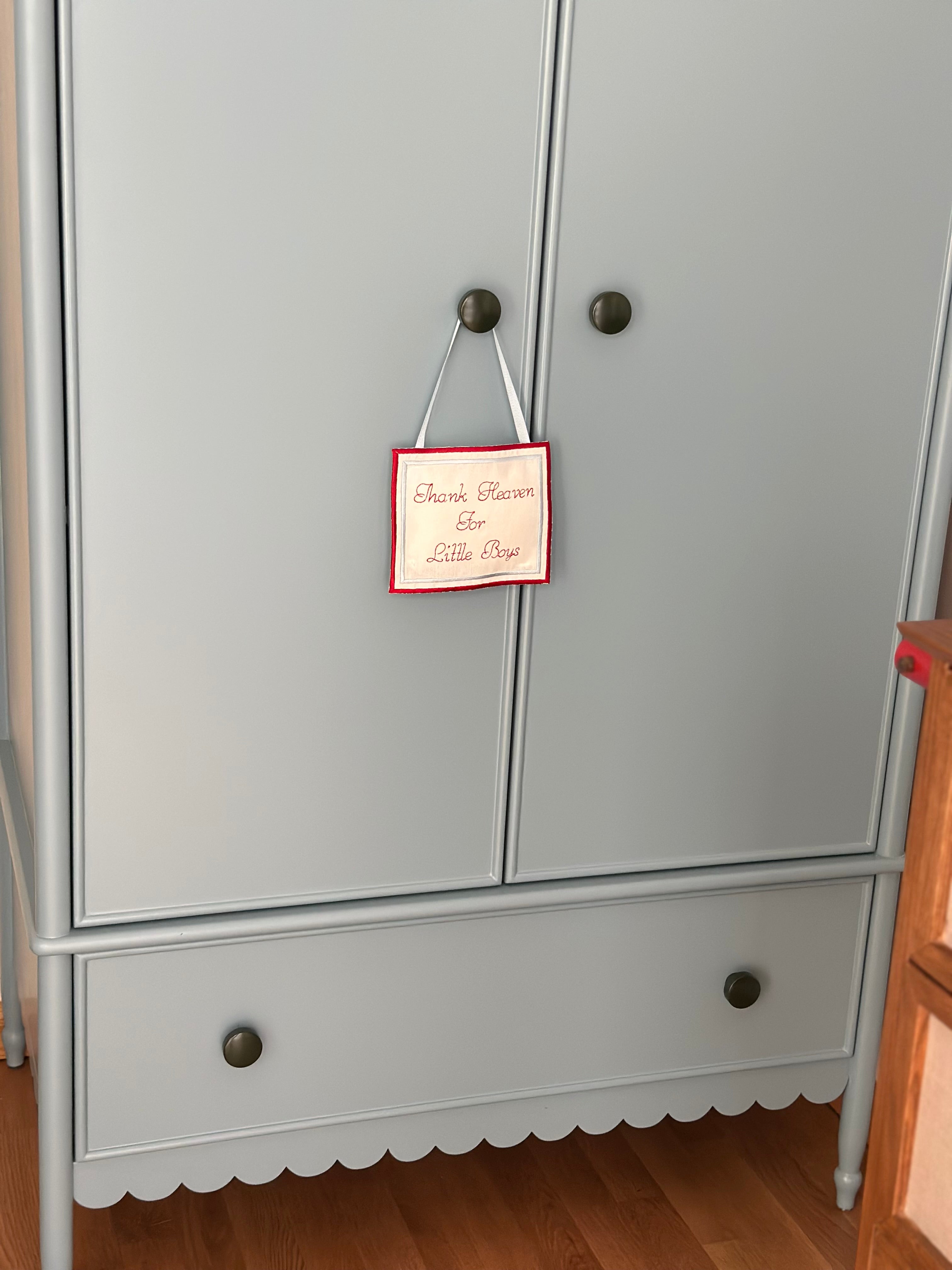 Thank Heaven For Little Boys | Erkek Bebek Nakışlı Kapı Askısı Yastığı