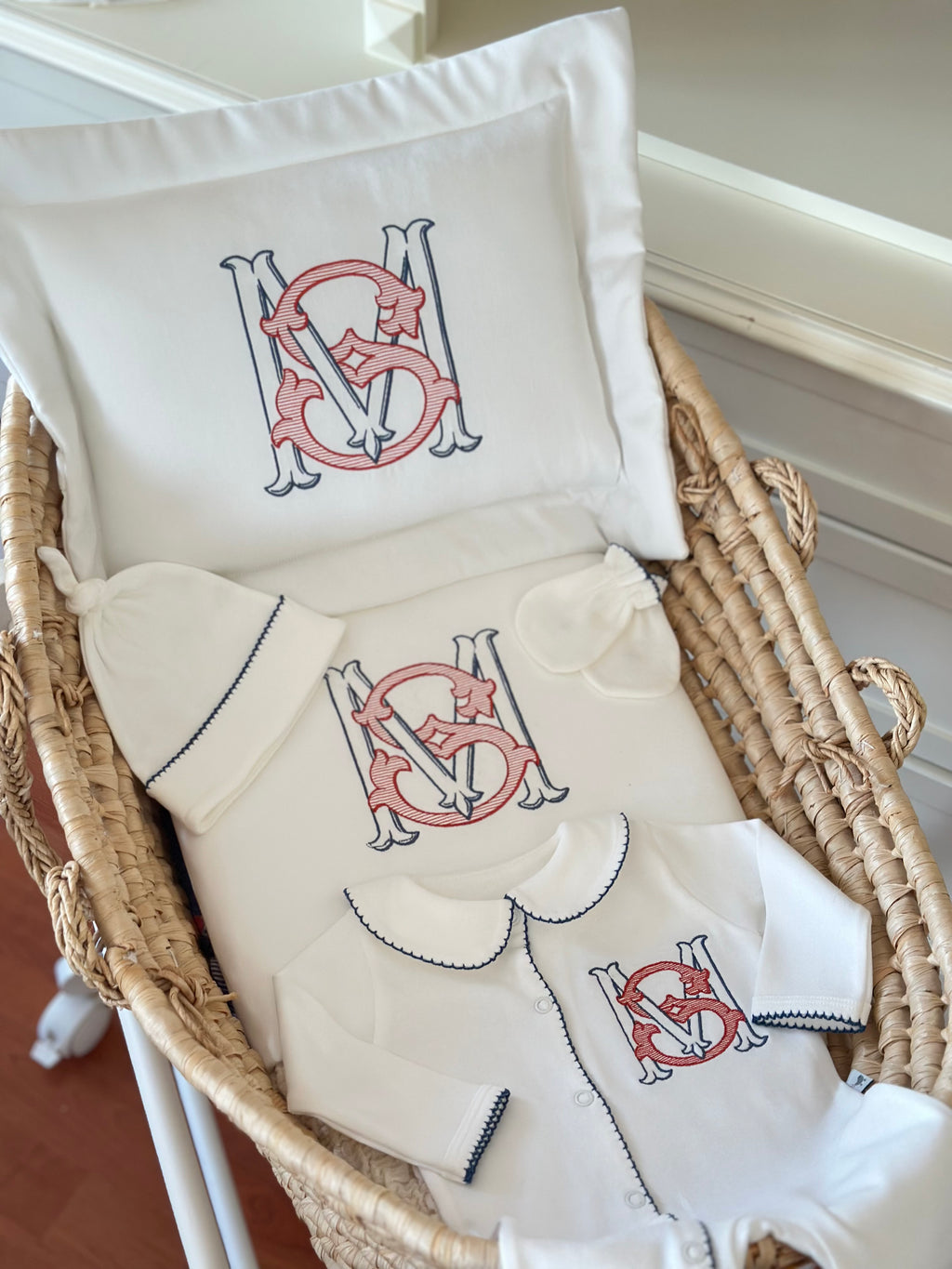 Monogram Dekoratif Bebek Yastığı
