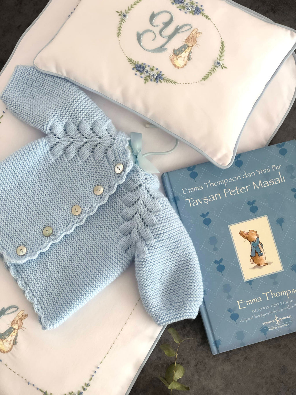 El İşi İşlemeli Peter Rabbitli Alt Açma & Portbebe