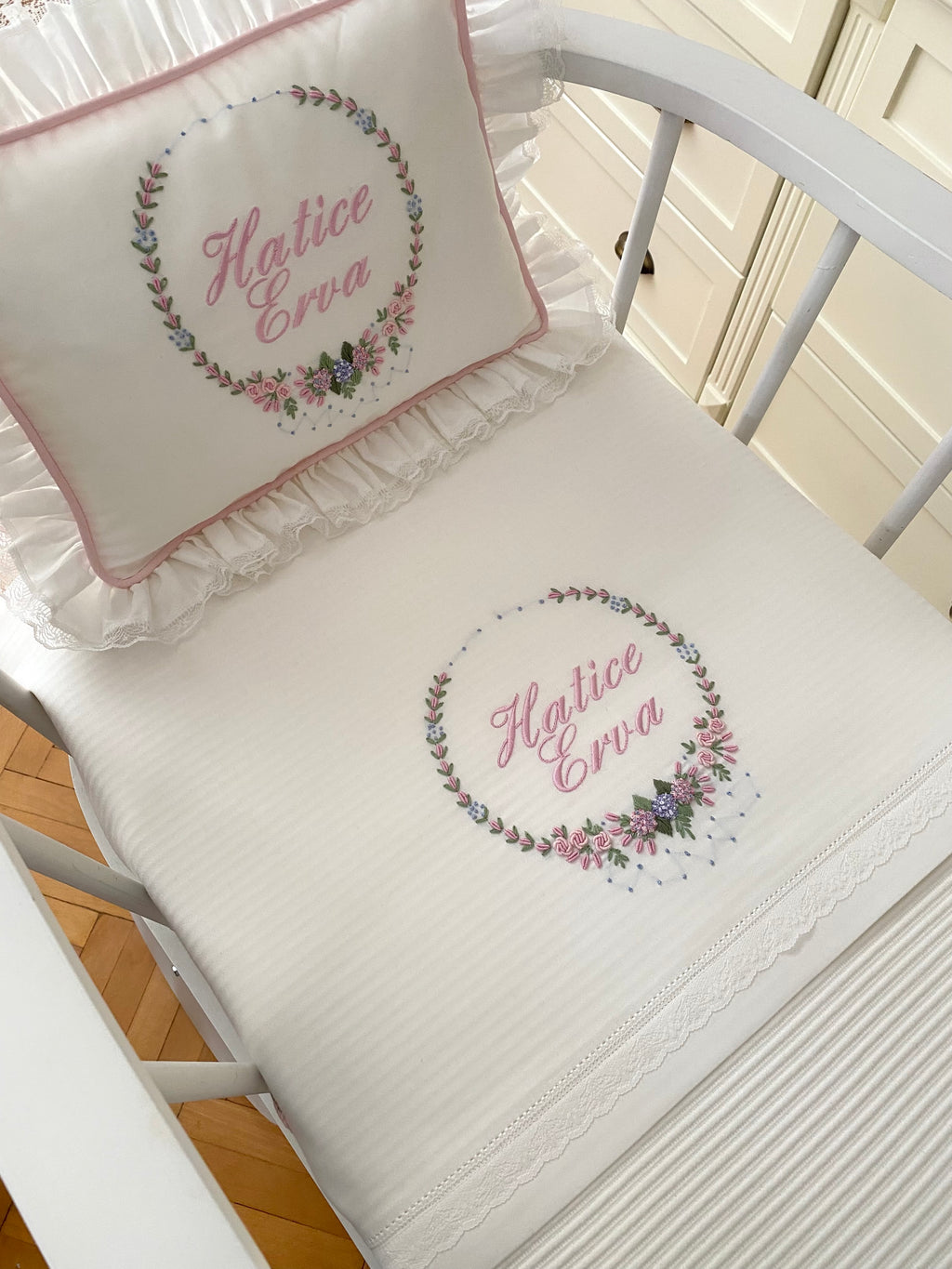 Ortanca Model Pike Takımı Pembe