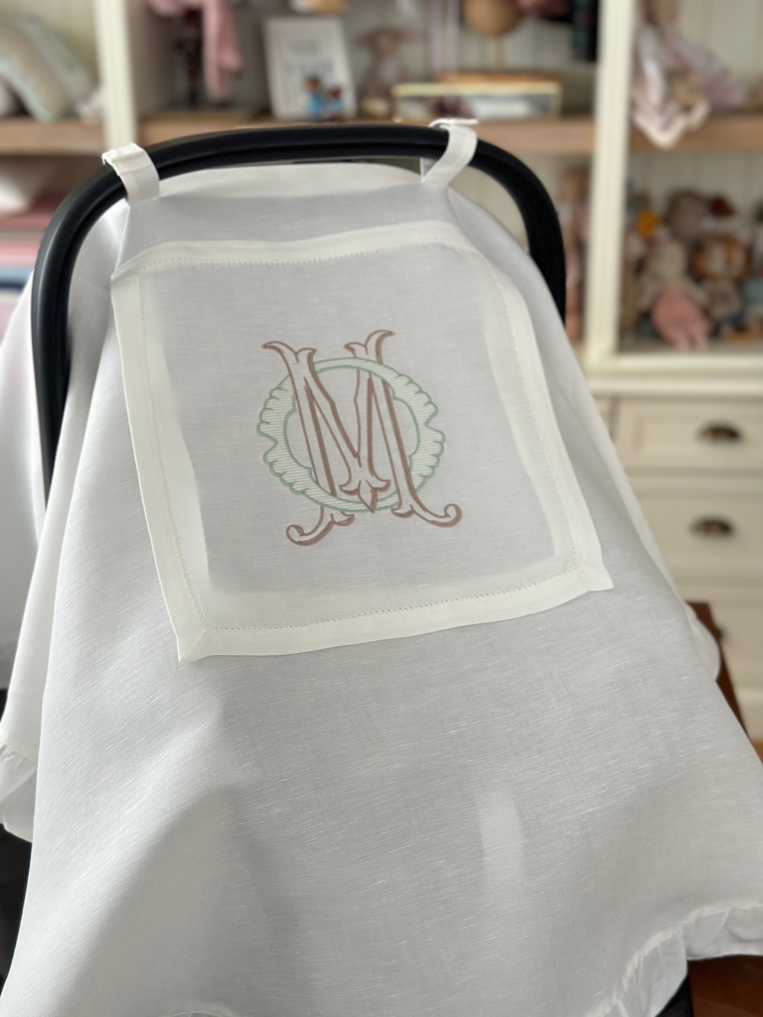 Monogram İşlemeli Keten Puset Örtüsü