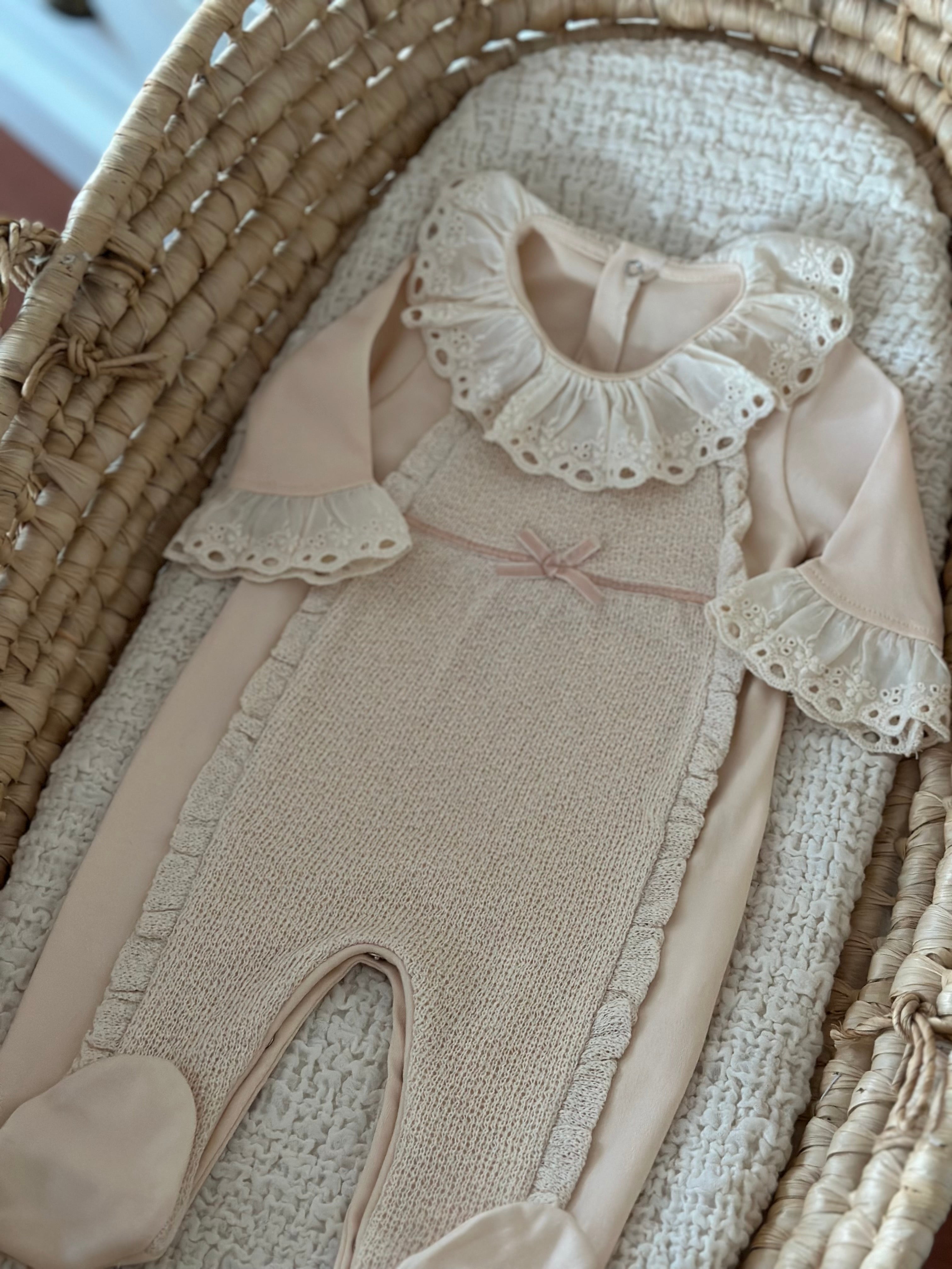 Somon Fisto Detaylı Kız Bebek Tulumu