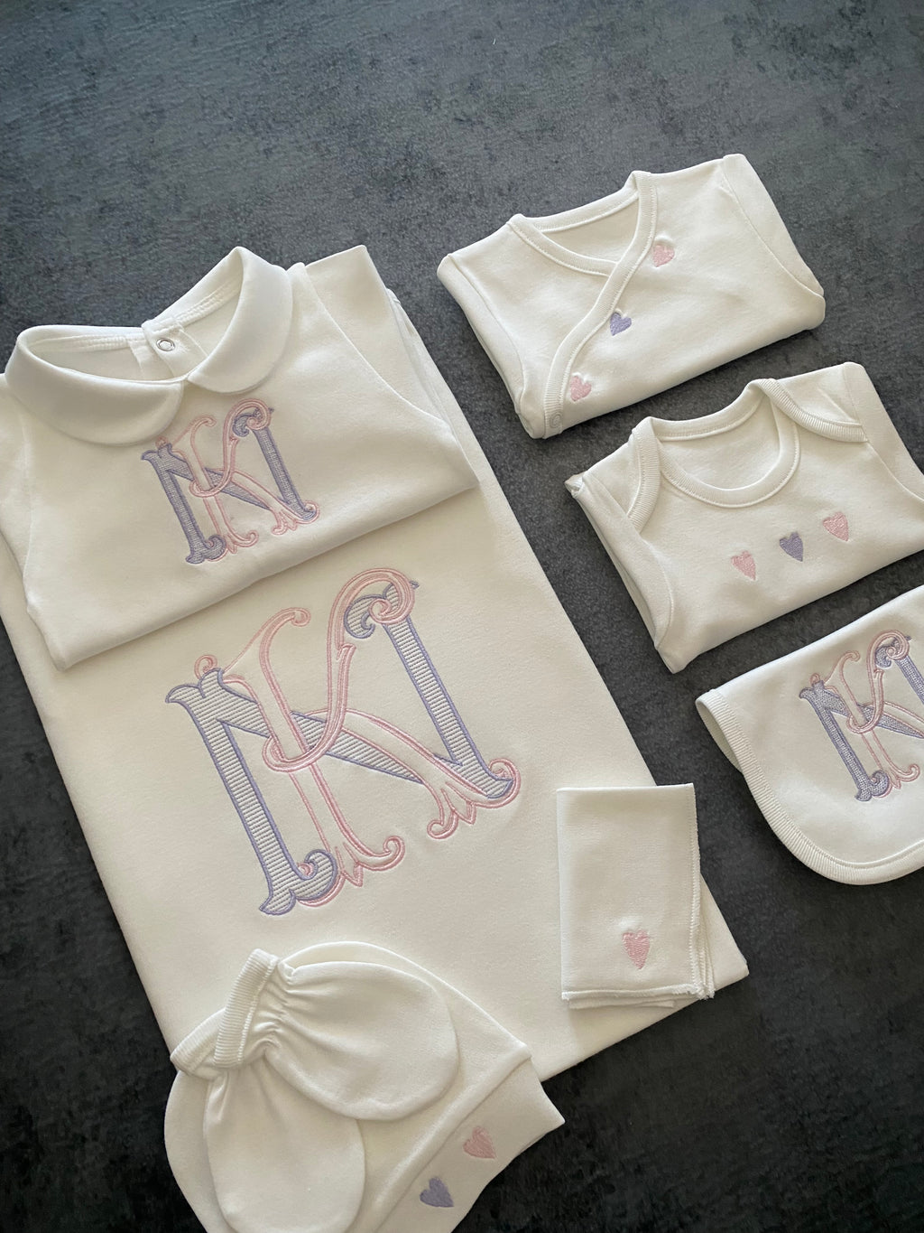Monogram Nakışlı Hastane Çıkışı Seti