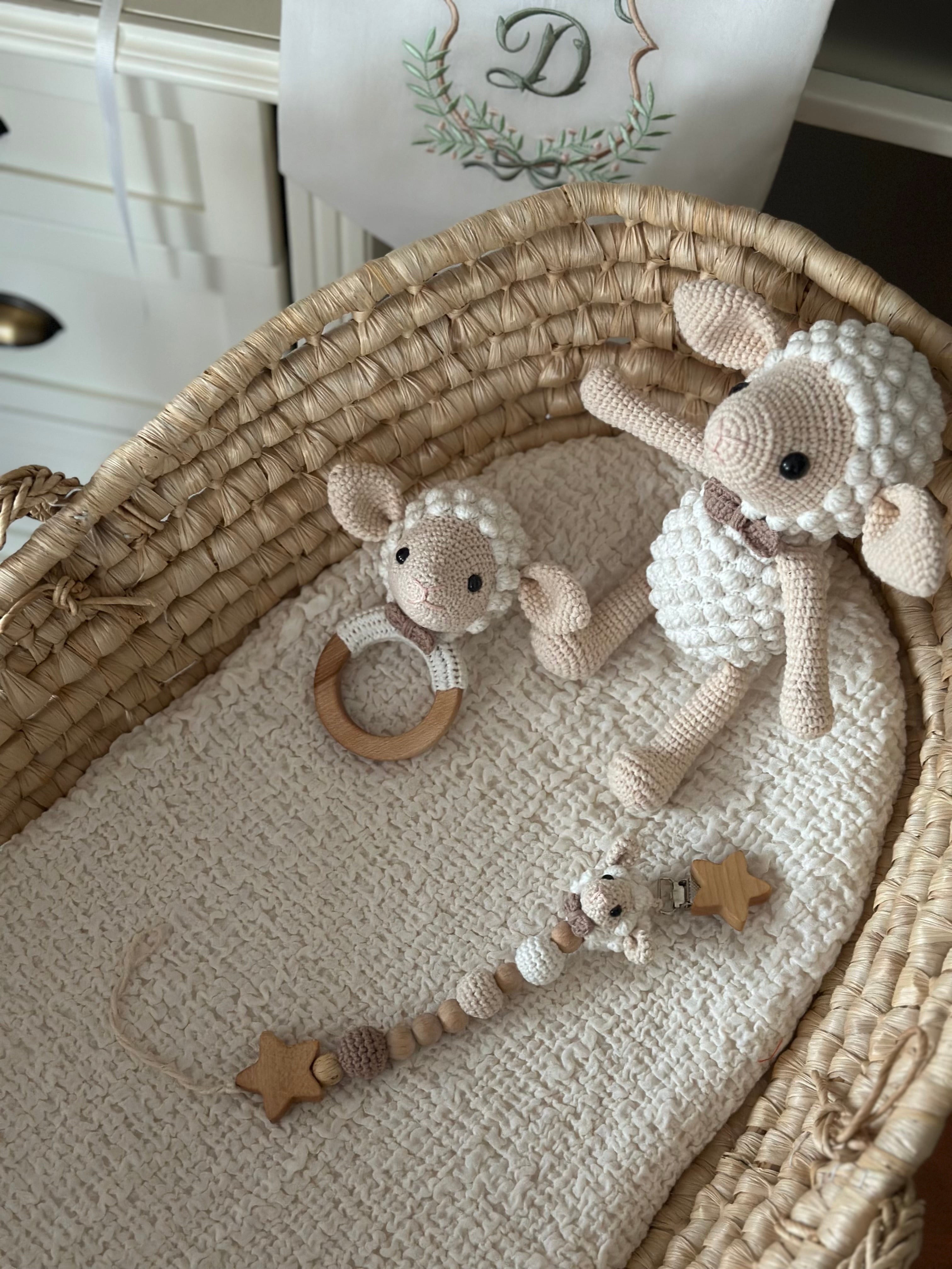 Amigurumi Kuzu Model Bebek Seti – 3 Parça