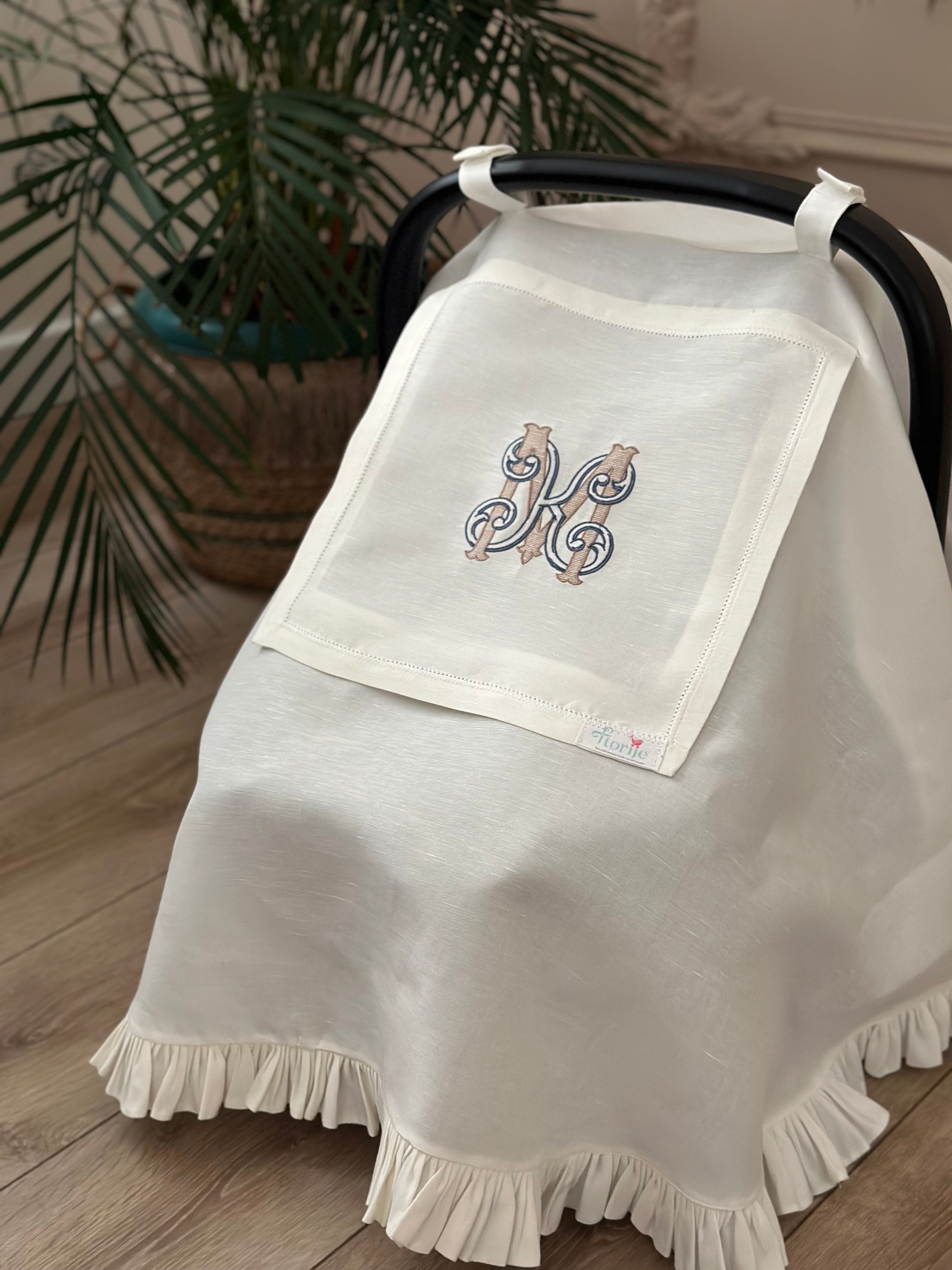 Monogram İşlemeli Keten Puset Örtüsü
