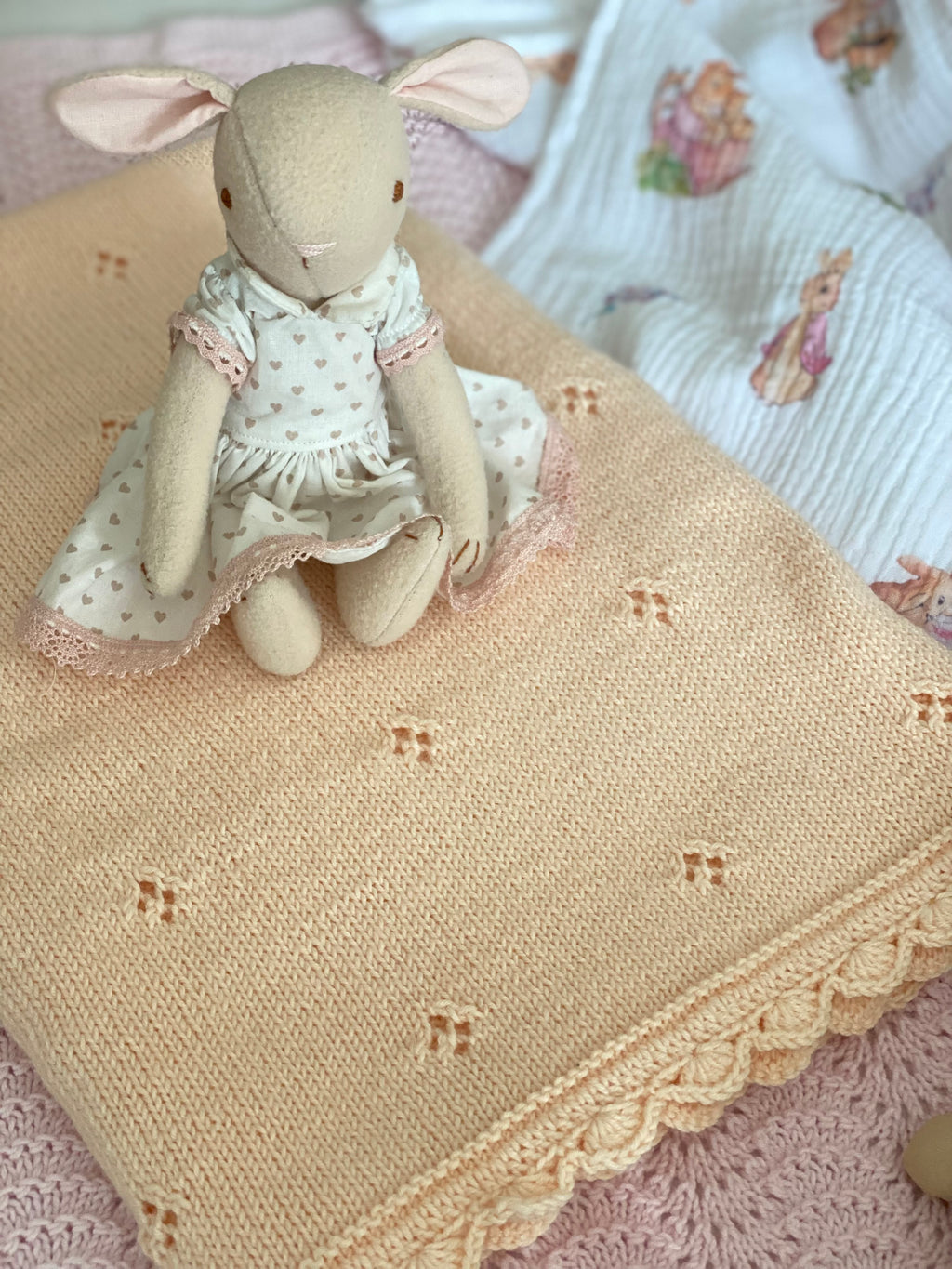 El Örgüsü Açık Somon Bebek Battaniyesi