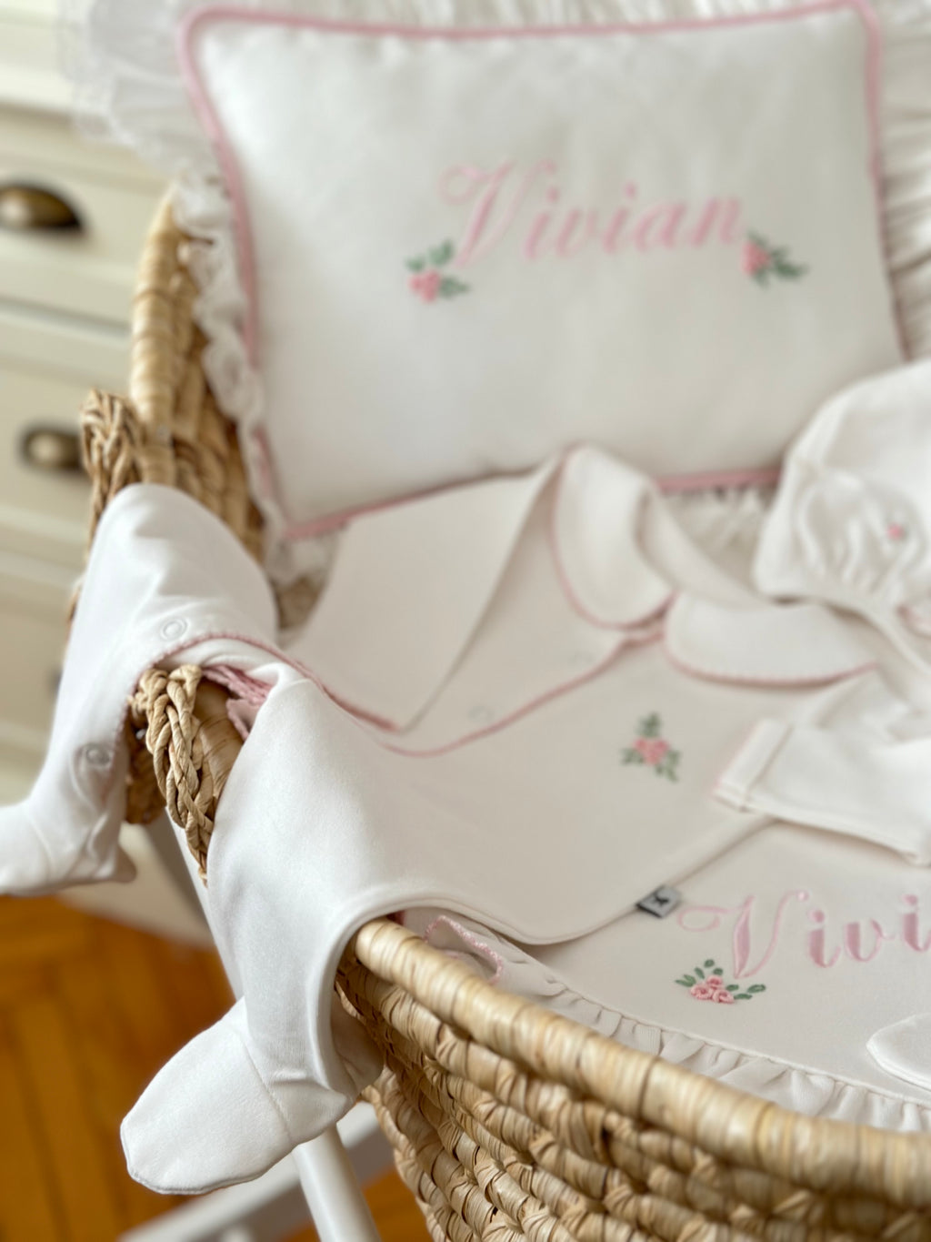 Spring Flowers Organic Newborn Set – Pink Crochet Detail