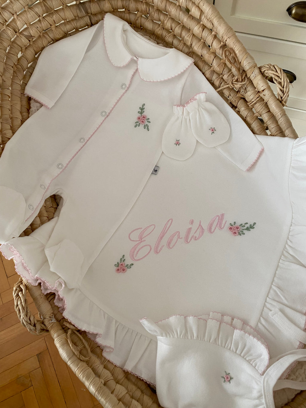 Spring Flowers Organic Newborn Set – Pink Crochet Detail