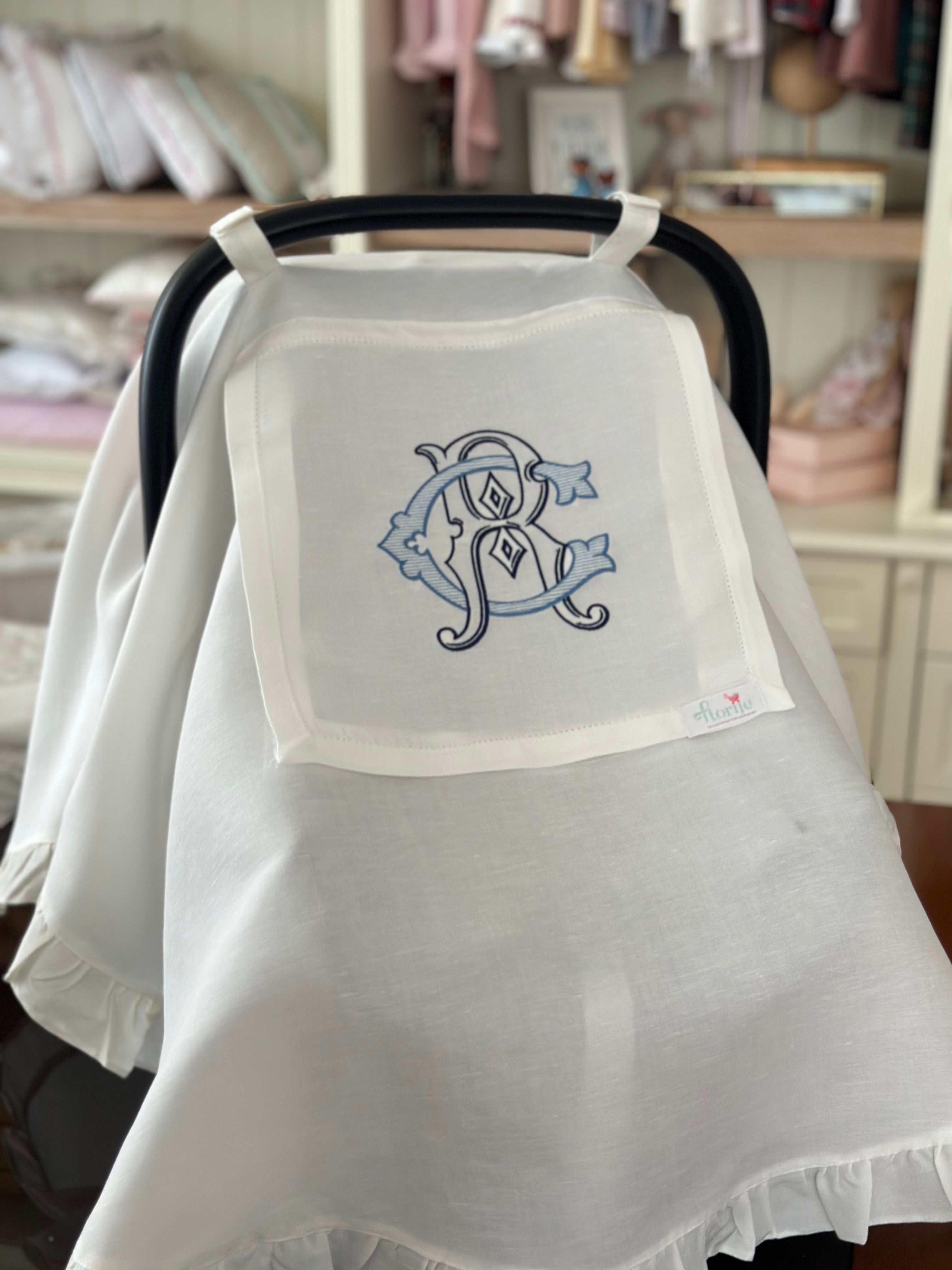 Monogram İşlemeli Keten Puset Örtüsü