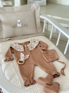 Hardal Müslin Yakalı Triko Kız Bebek Tulum Seti 3 Parça