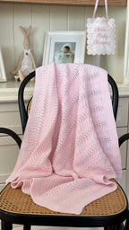 El Örgüsü Pembe Bebek Battaniyesi