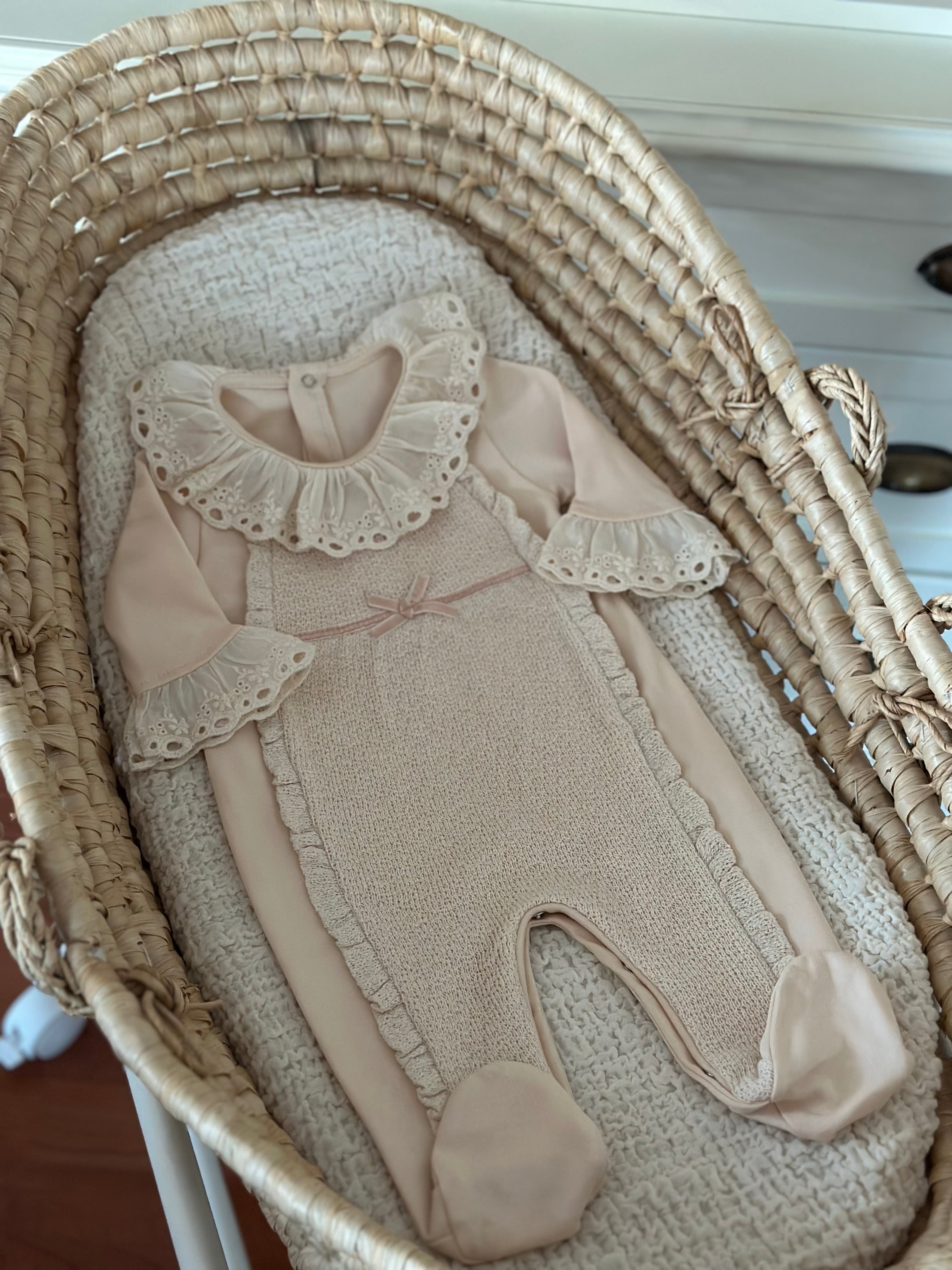 Somon Fisto Detaylı Kız Bebek Tulumu