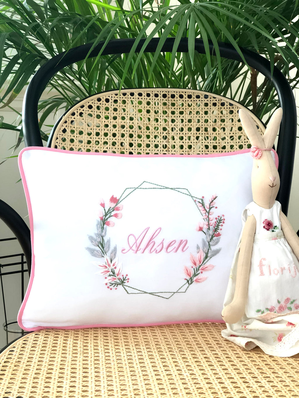 Geometri Model Dekoratif Bebek Yastığı - Pembe