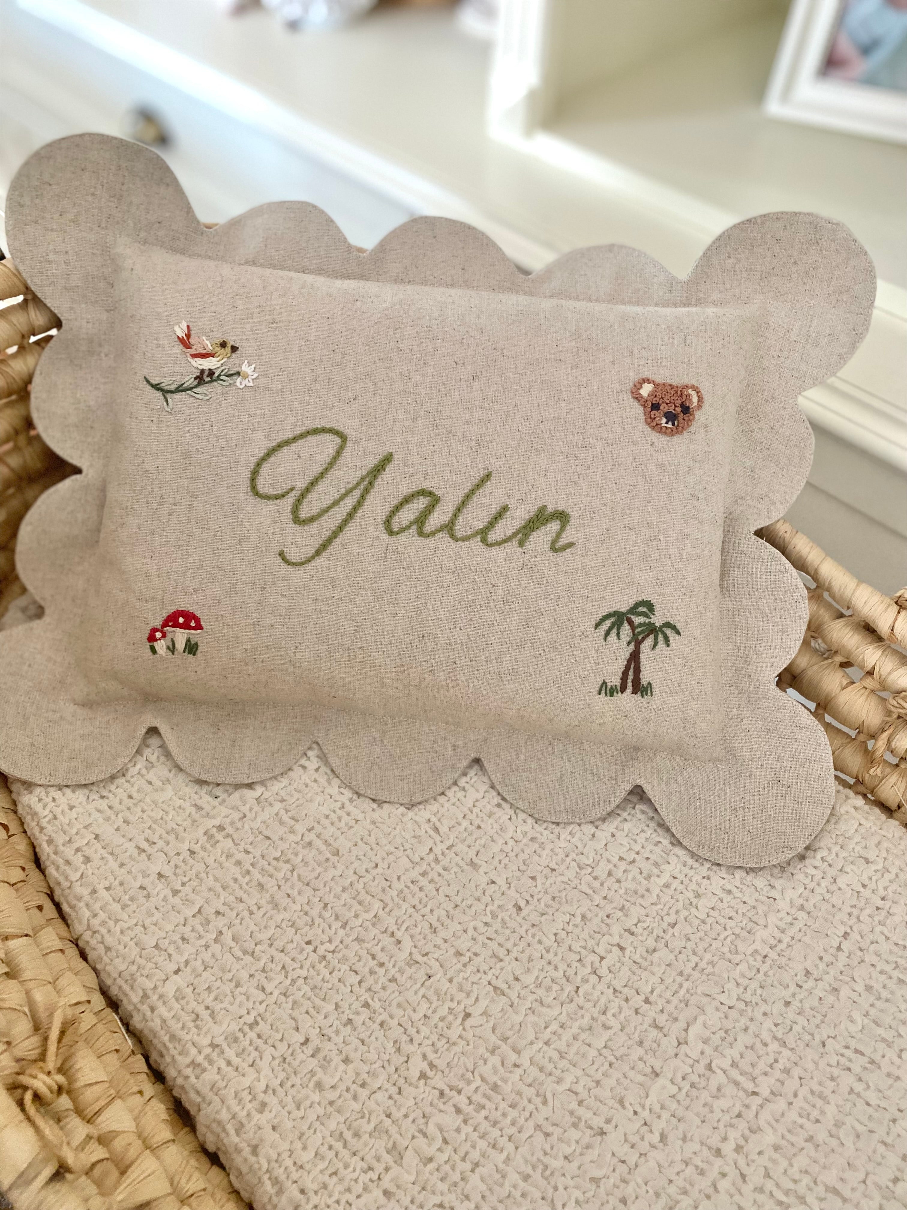 Kişiselleştirilmiş Keten Dilimli Bebek Yastığı